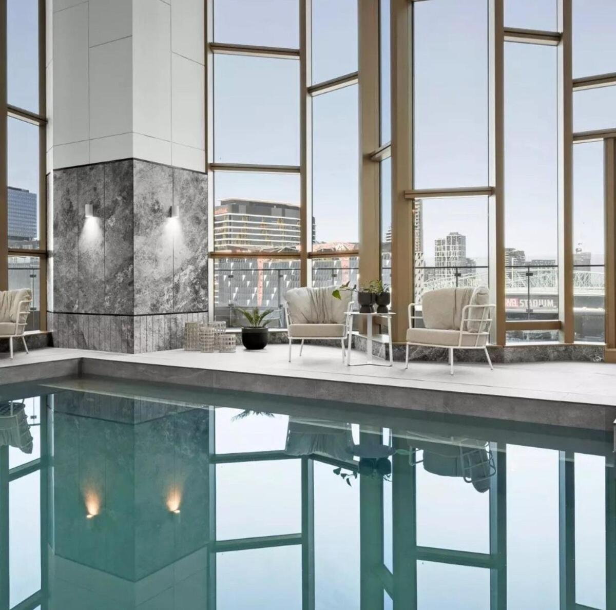 Royal Executive Living Bay N Luxe Executive Residency *