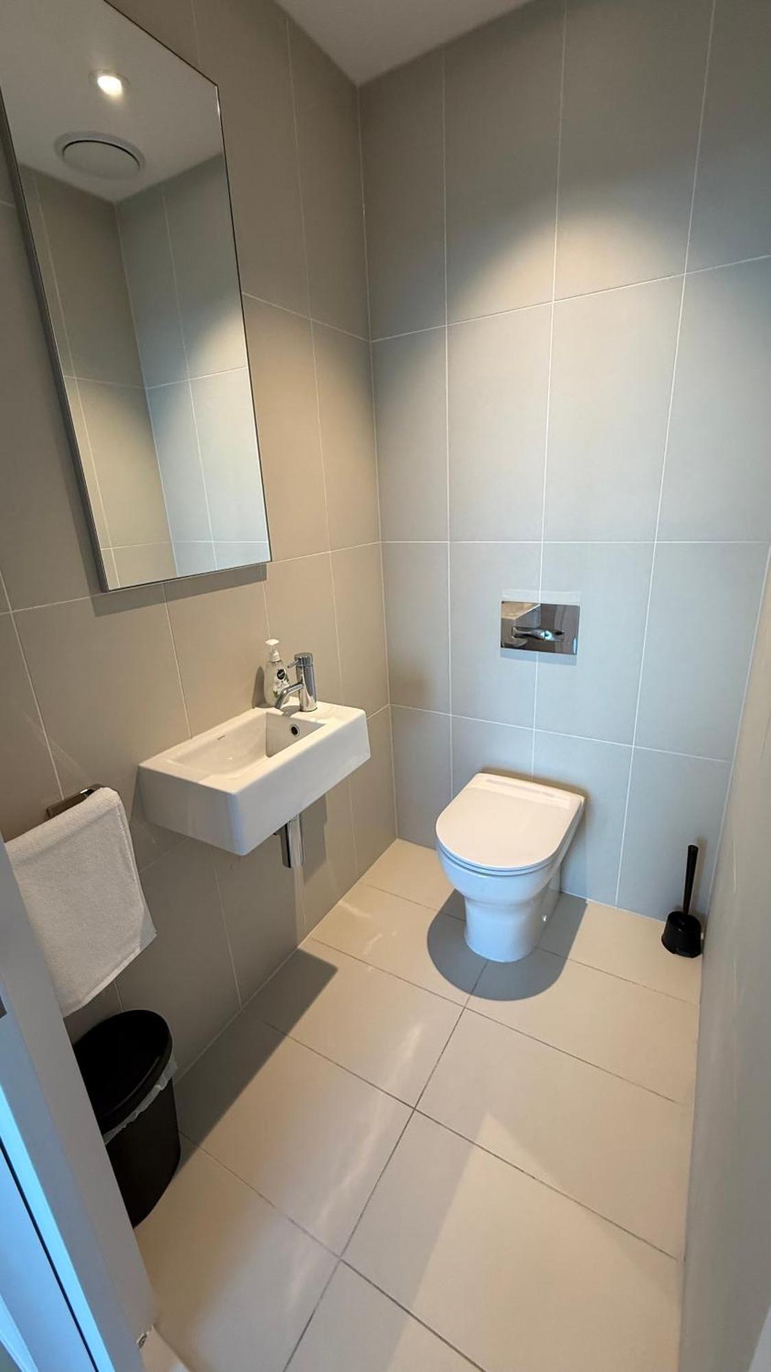 Yarra Accommodation-private Apartments-collins Wharf Waterfront, Docklands * Melbourne