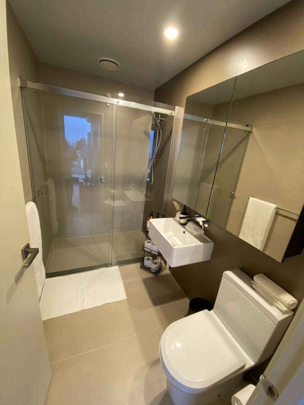 Cbd Southern Cross Collins St Ocean View Balcony Apartment Melbourne