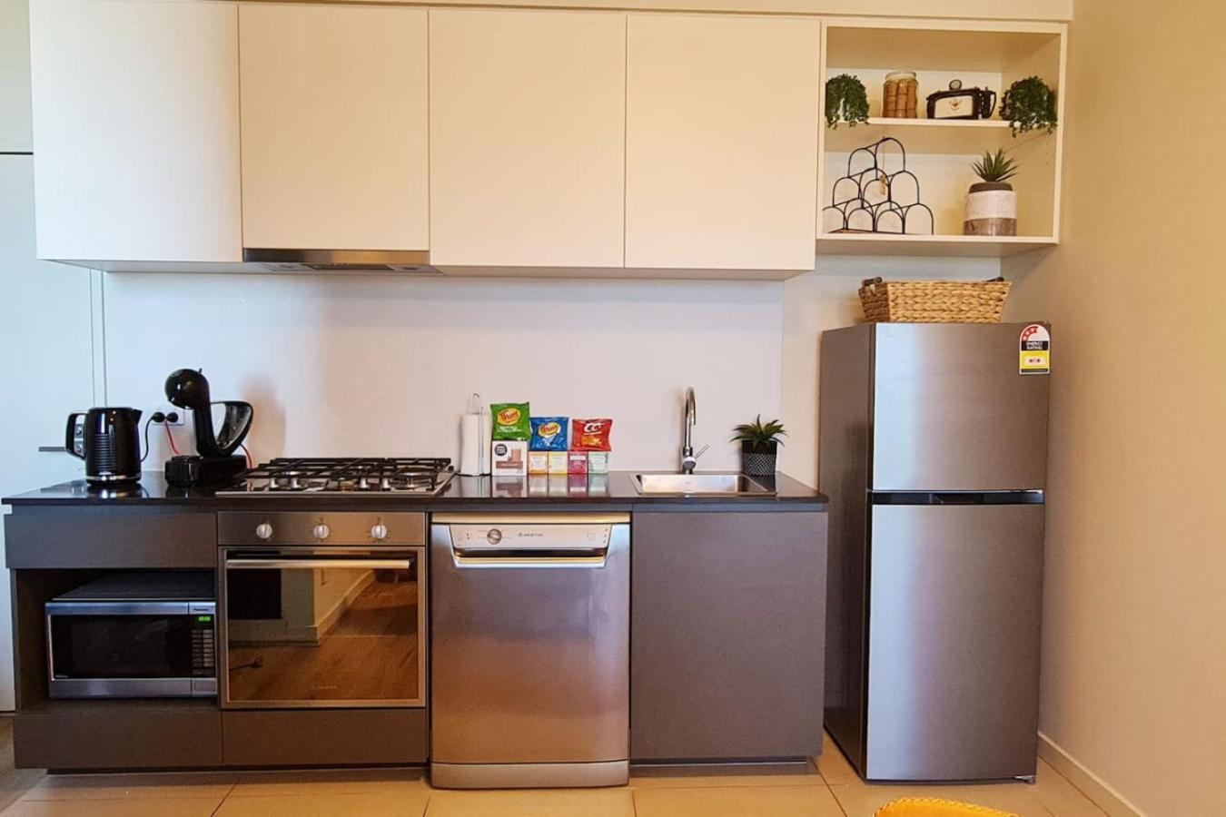 Apartment Cbd Southern Cross Collins St Ocean View Balcony Melbourne