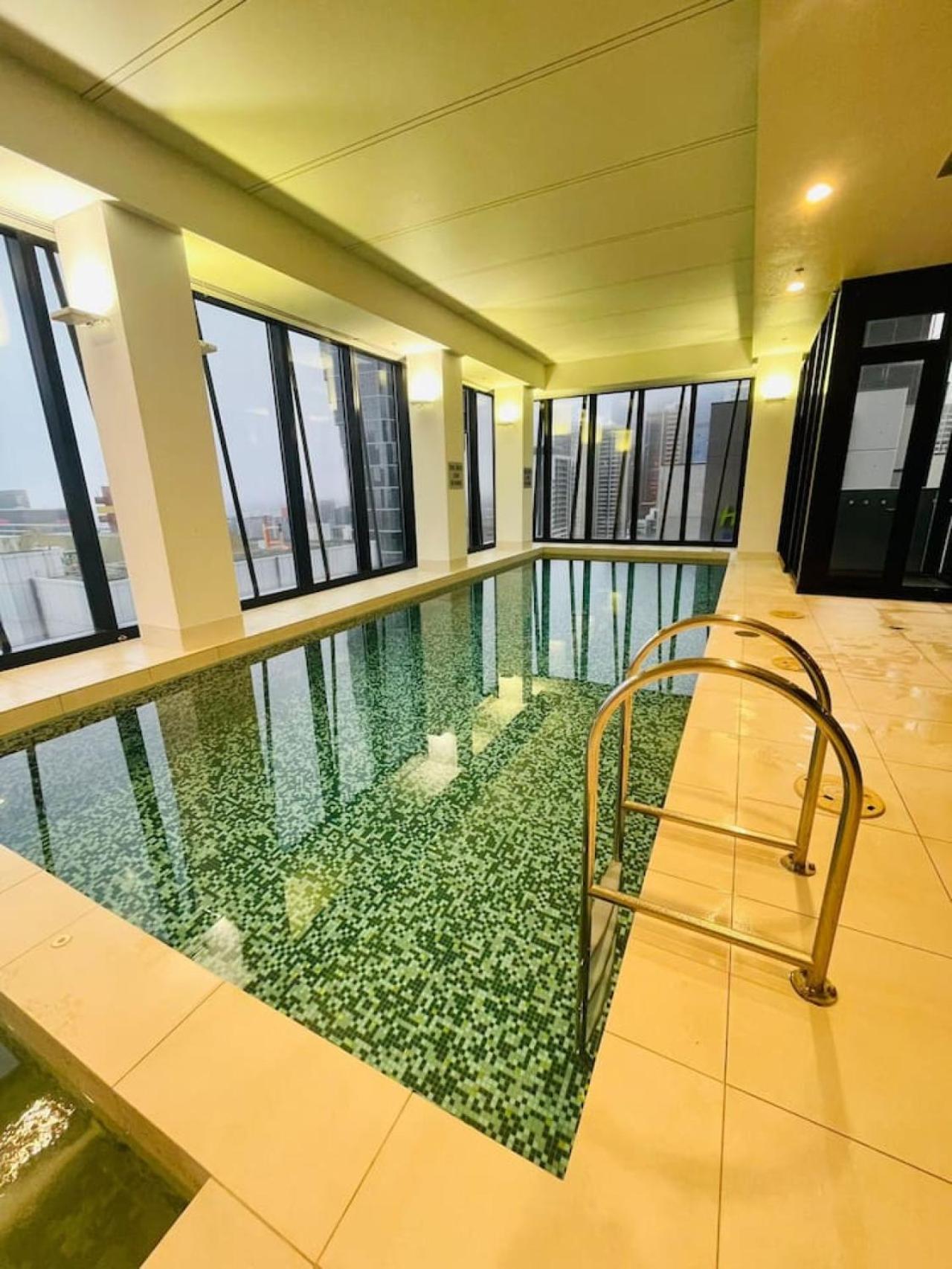 Apartment Cbd Southern Cross Collins St Ocean View Balcony Melbourne