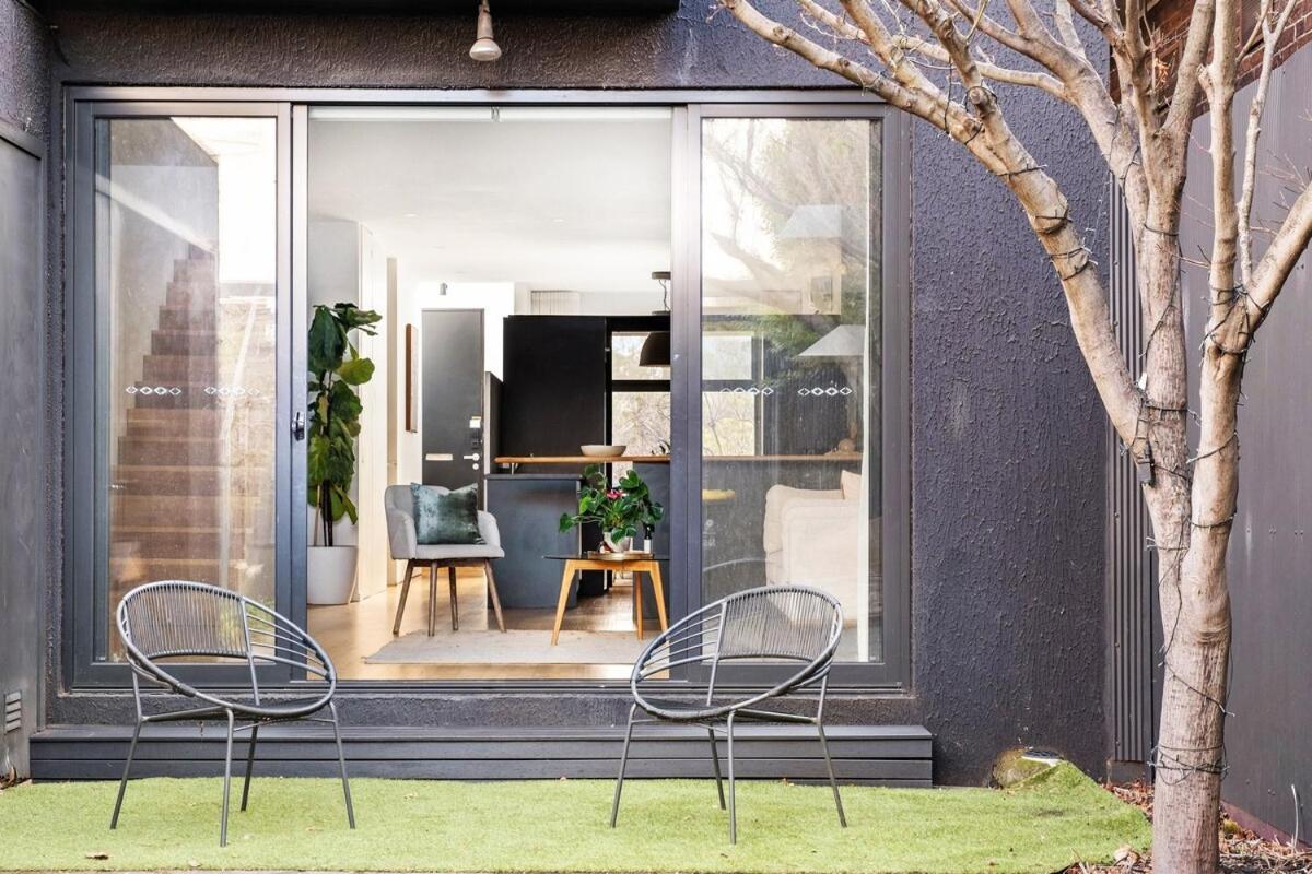 Holiday home South Yarra Luxe - Spacious Townhouse & Parking *