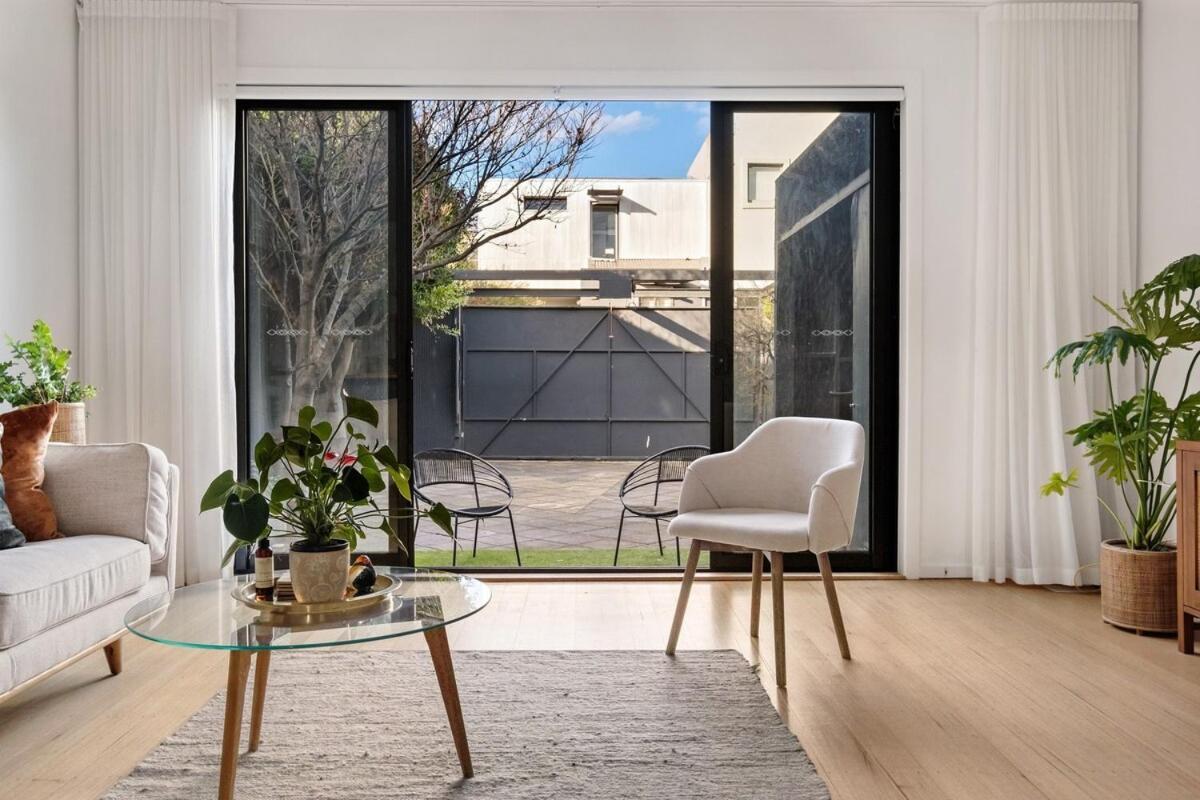 South Yarra Luxe - Spacious Townhouse & Parking Holiday home Melbourne