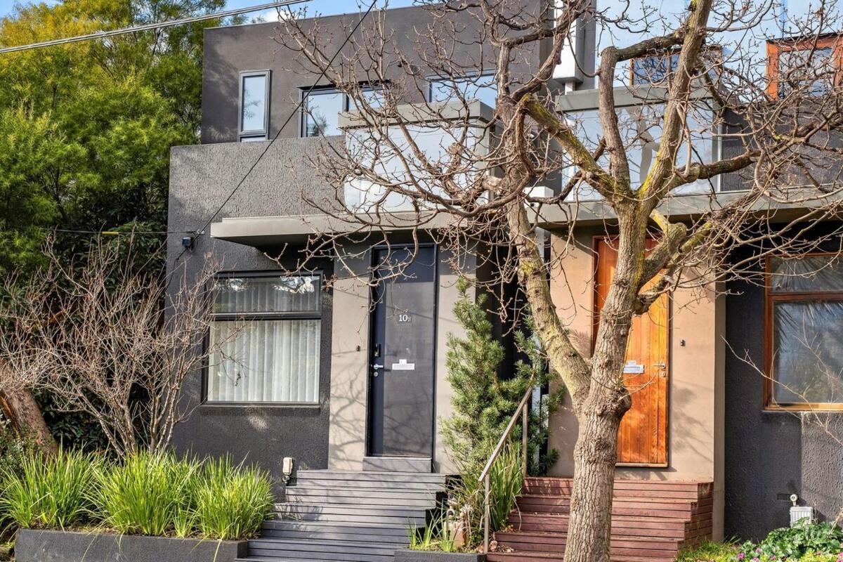 South Yarra Luxe - Spacious Townhouse & Parking