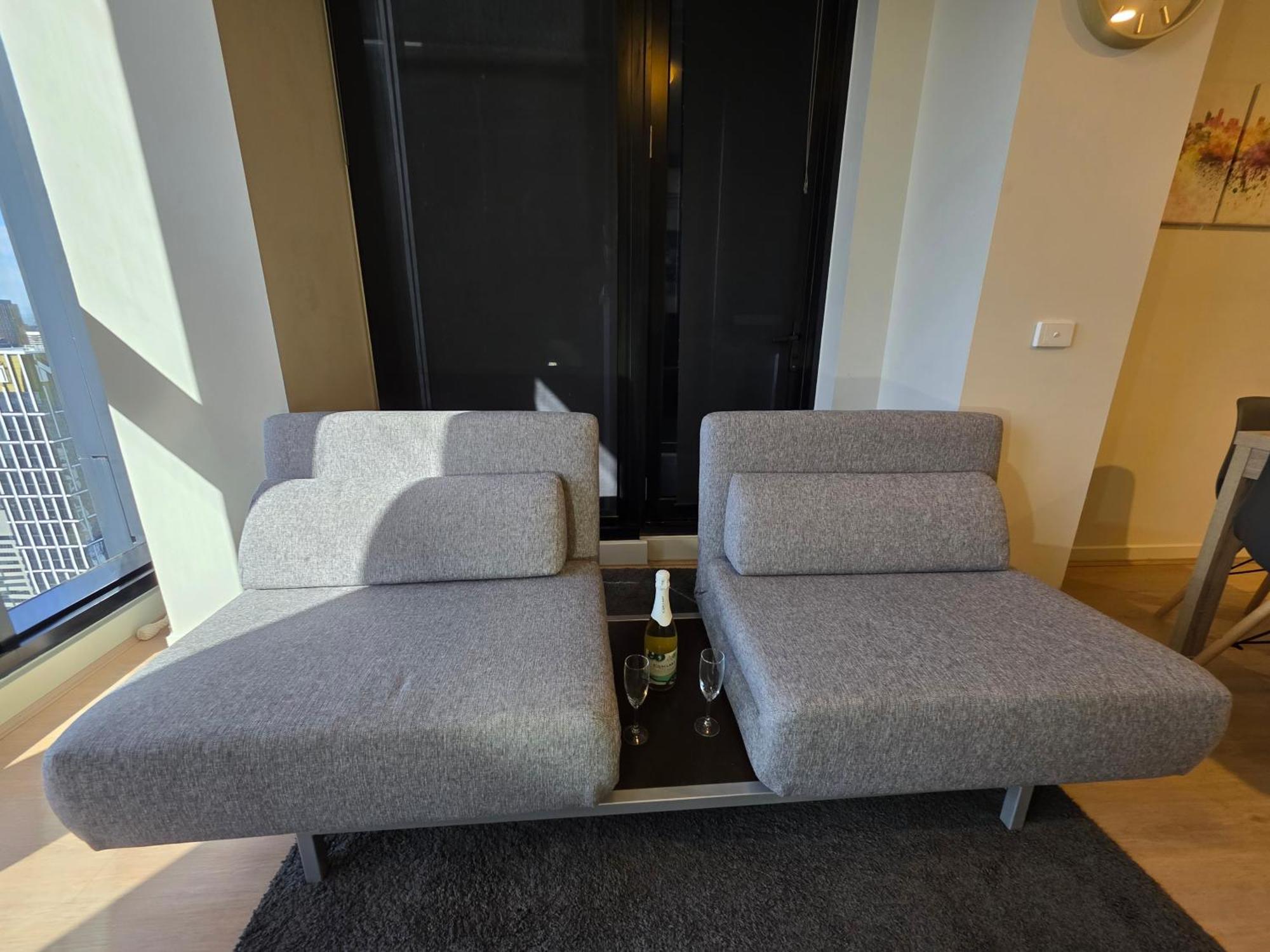 Apartamento Cbd Southern Cross Collins St Skyline View Balcony Melbourne