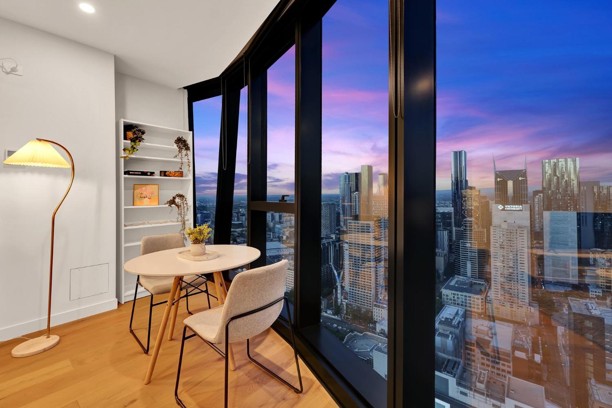 Apartment 49th Floor Escape With Stunning Views Melbourne