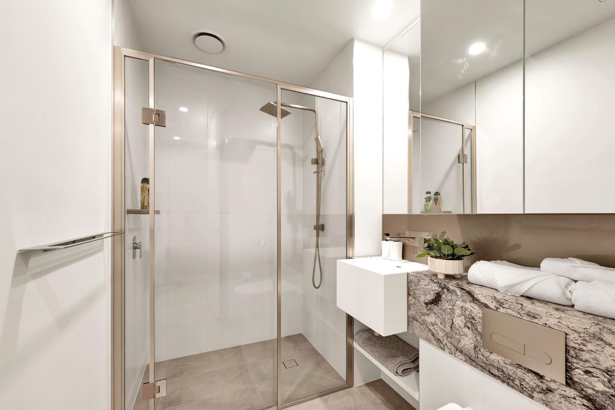 Apartment 49th Floor Escape With Stunning Views Melbourne