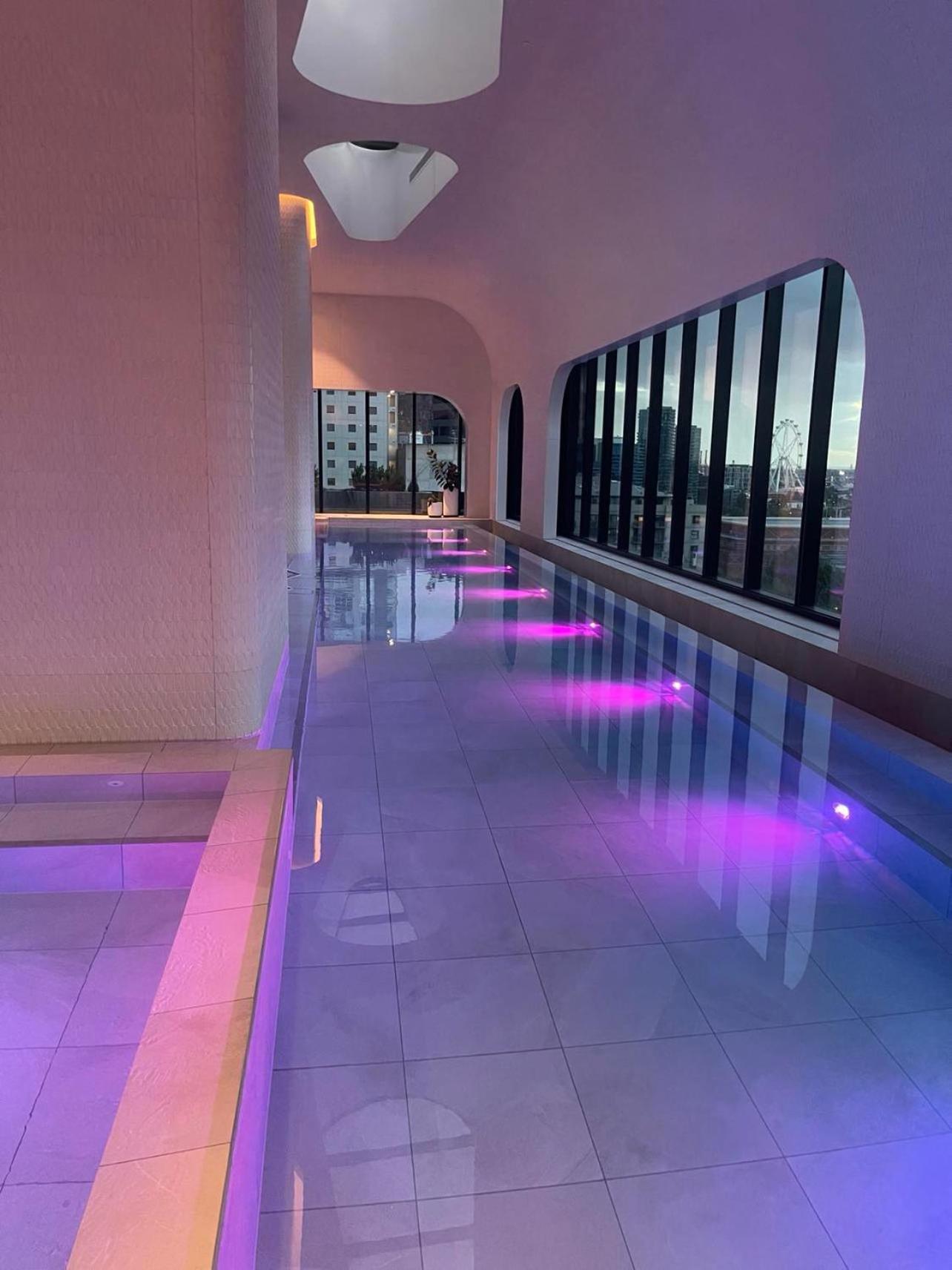Apartment 49th Floor Escape With Stunning Views *