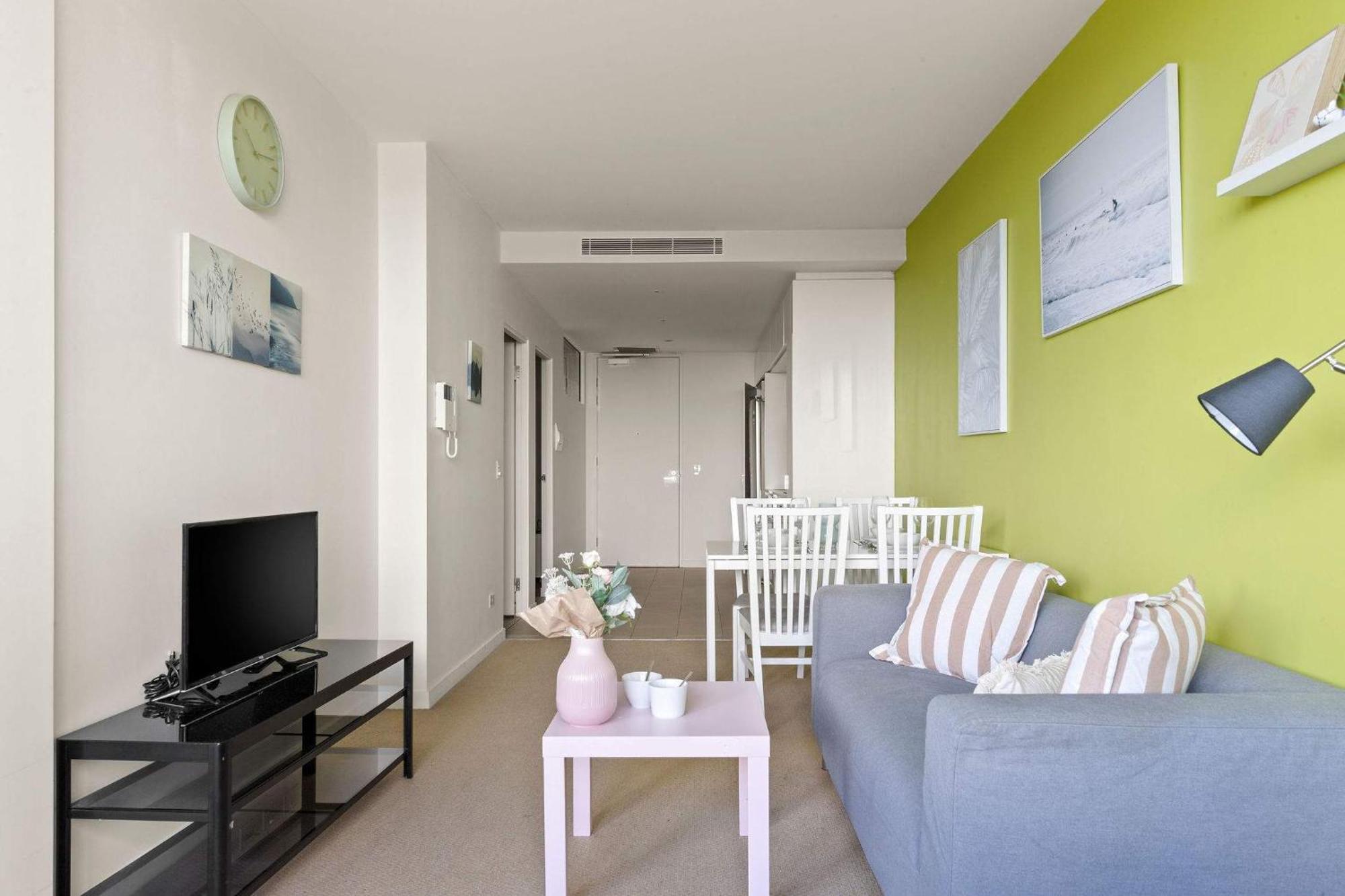 Chic 2br Near To Views Apartment *