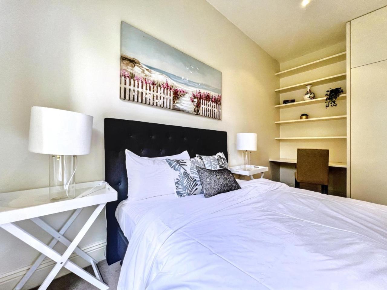 Holiday home Rowen Manor House