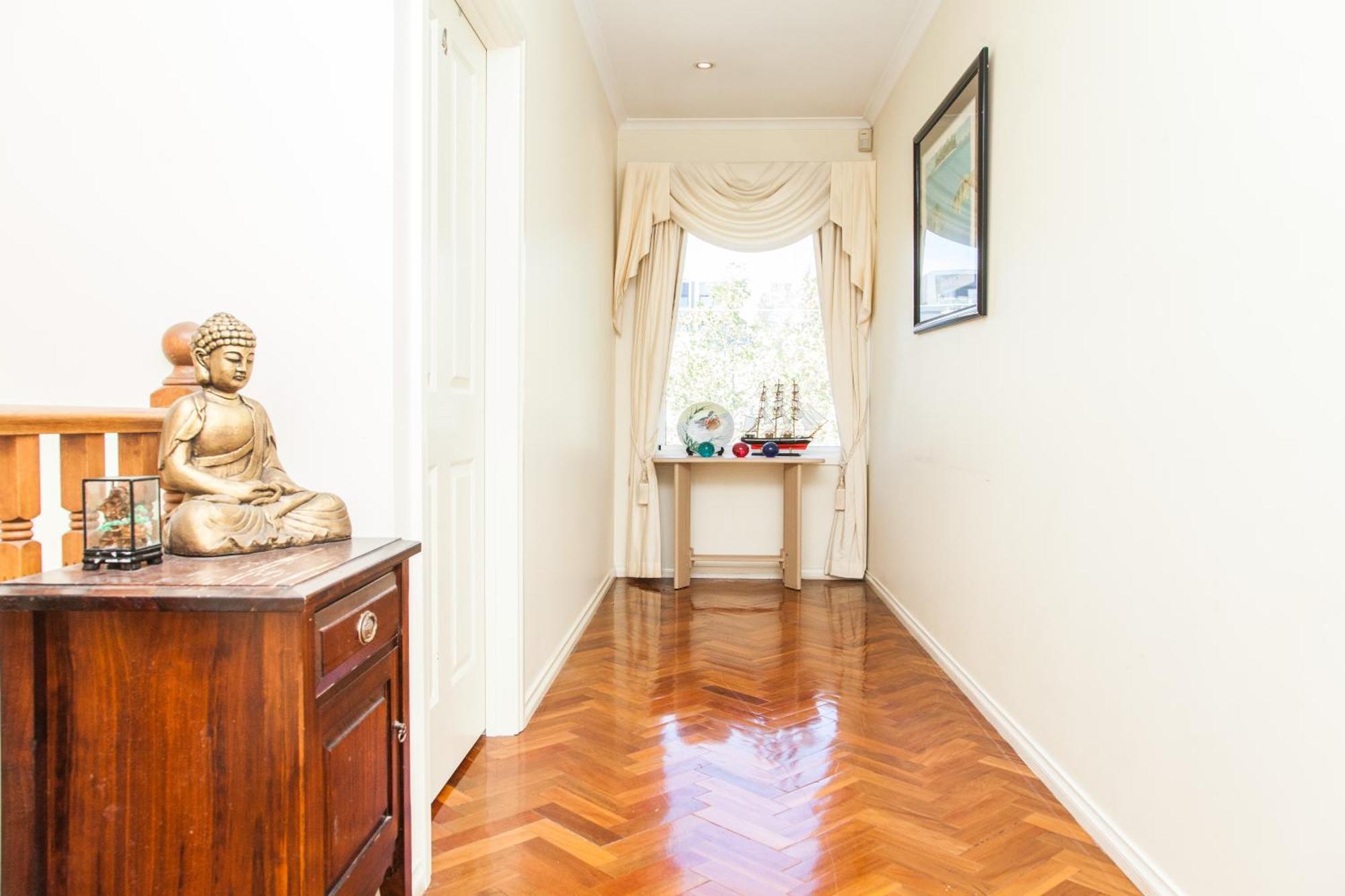 Homestay Abbotsford Private & Pods - 15 Charles Melbourne