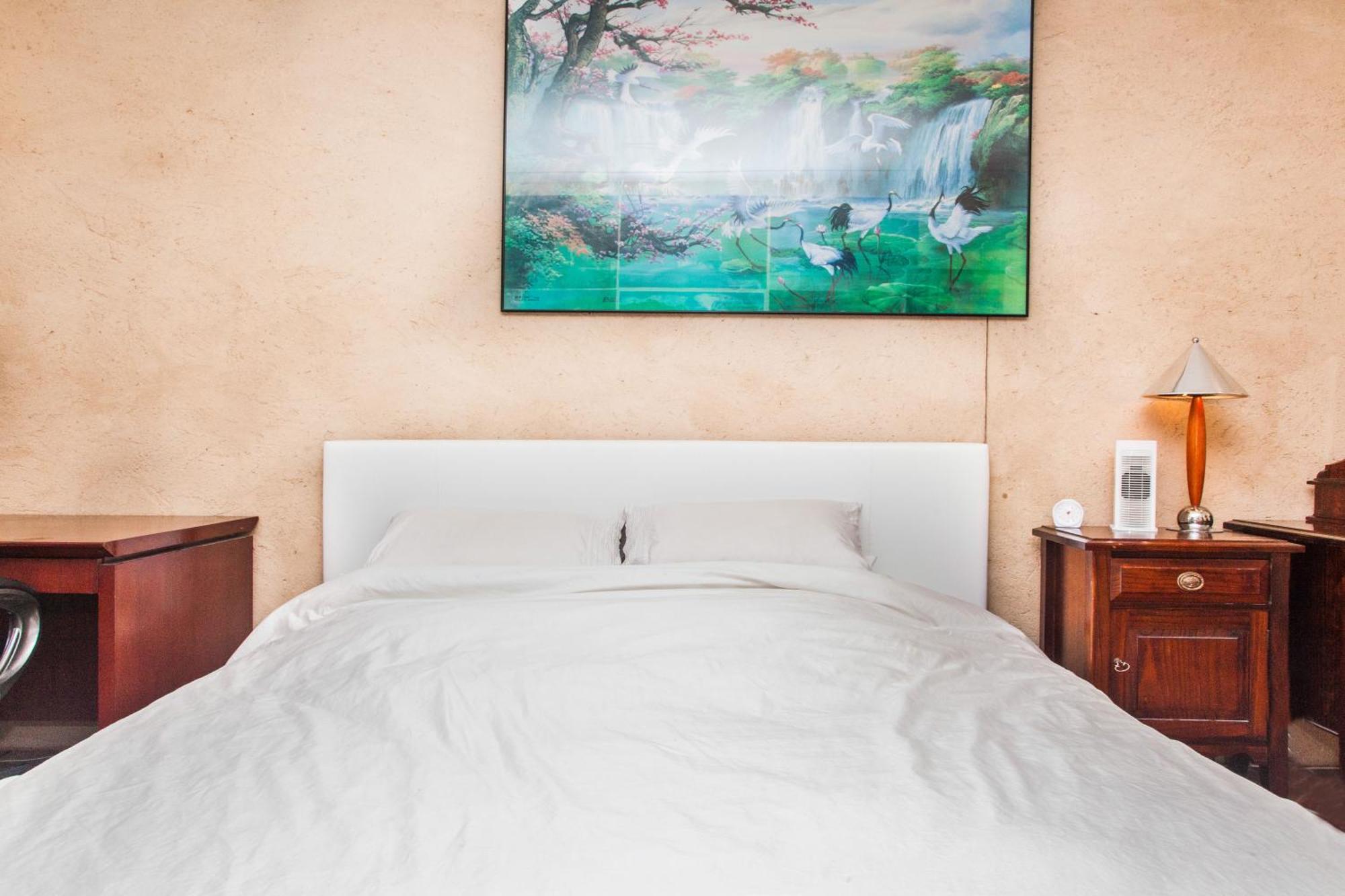 Homestay Abbotsford Private & Pods - 15 Charles Melbourne