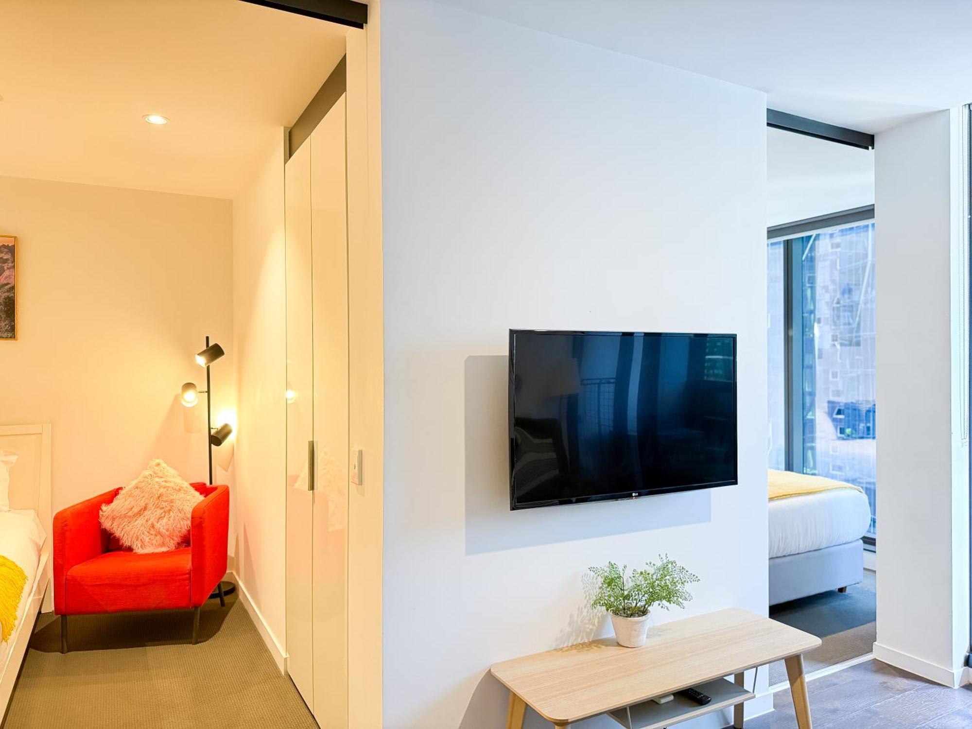 Apartment Modern Luxe Chic 2br Near Southern Cross Station