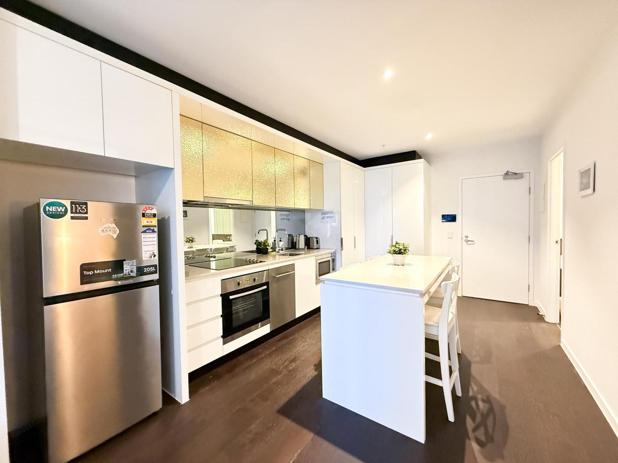 Modern Luxe Chic 2br Near Southern Cross Station Apartment