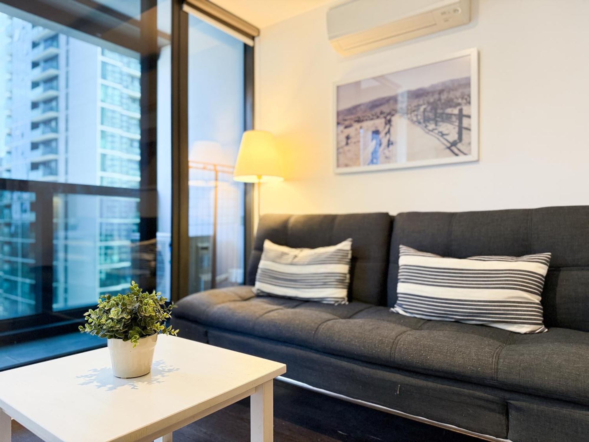 Apartment Modern Luxe Chic 2br Near Southern Cross Station