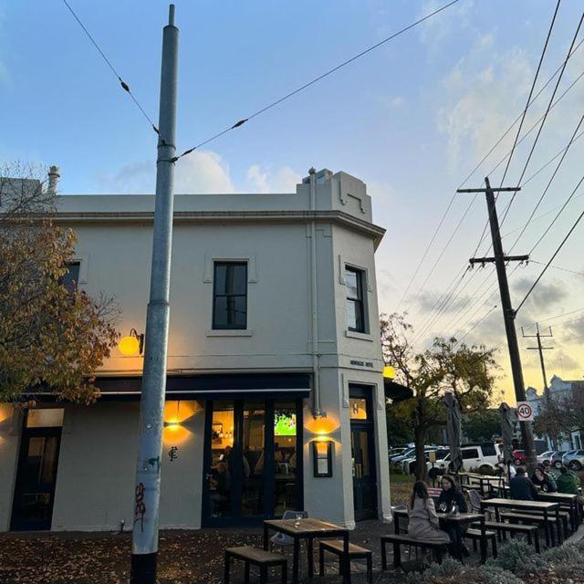 Holiday home Park Yourself In Park St Perfection And Position Melbourne