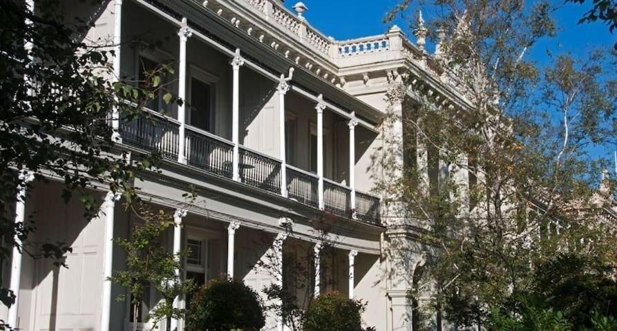 Holiday home Park Yourself In Park St Perfection And Position Melbourne