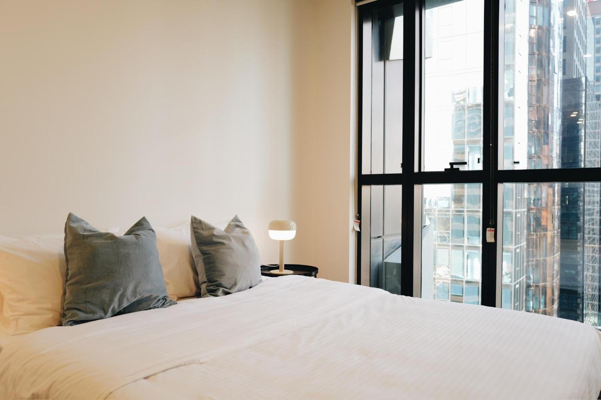 Modern Getaway - Pool, & Sauna Melbourne