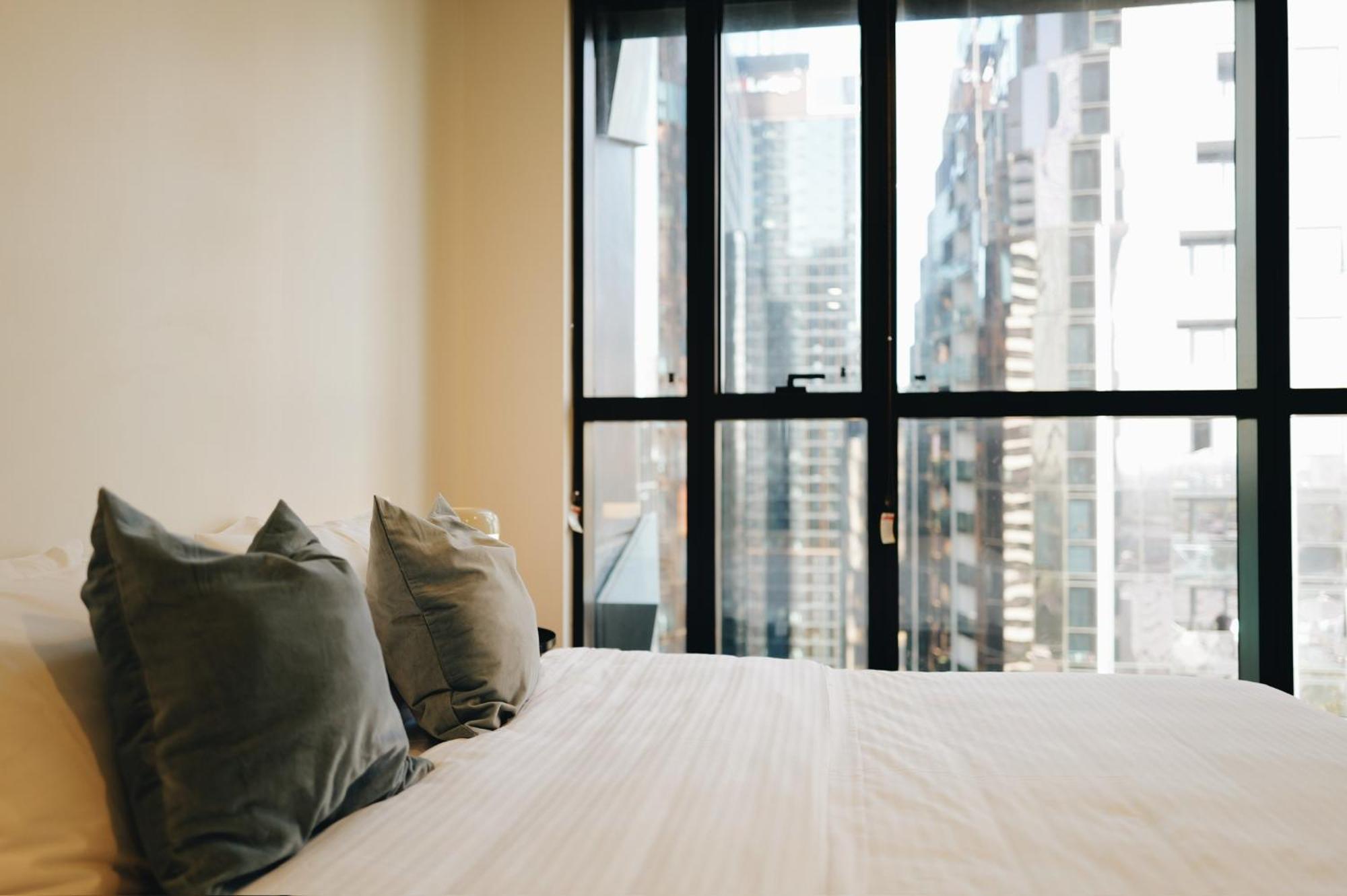 Modern Getaway - Pool, & Sauna * Melbourne
