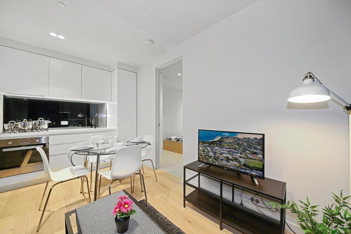 A Cozy & Stylish 2br In Cbd * Melbourne