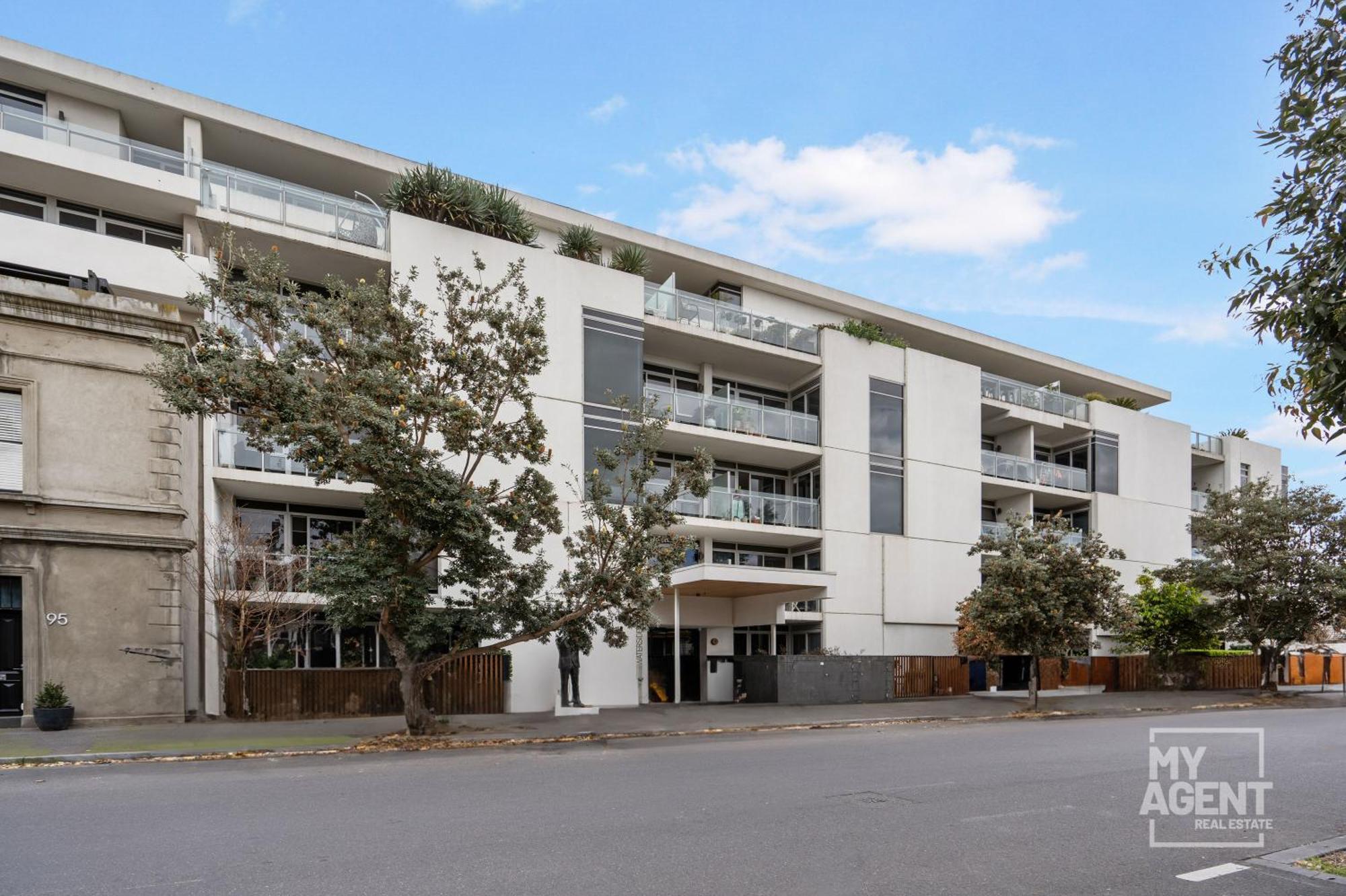 Experience Port On Delightful Dow Street *