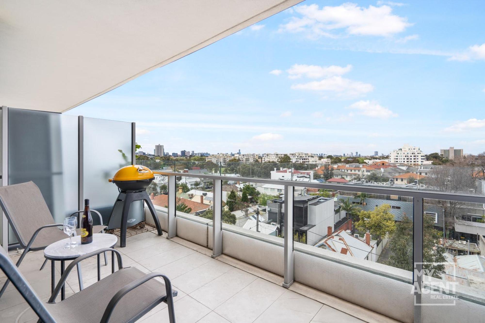 Apartment Experience Port On Delightful Dow Street *