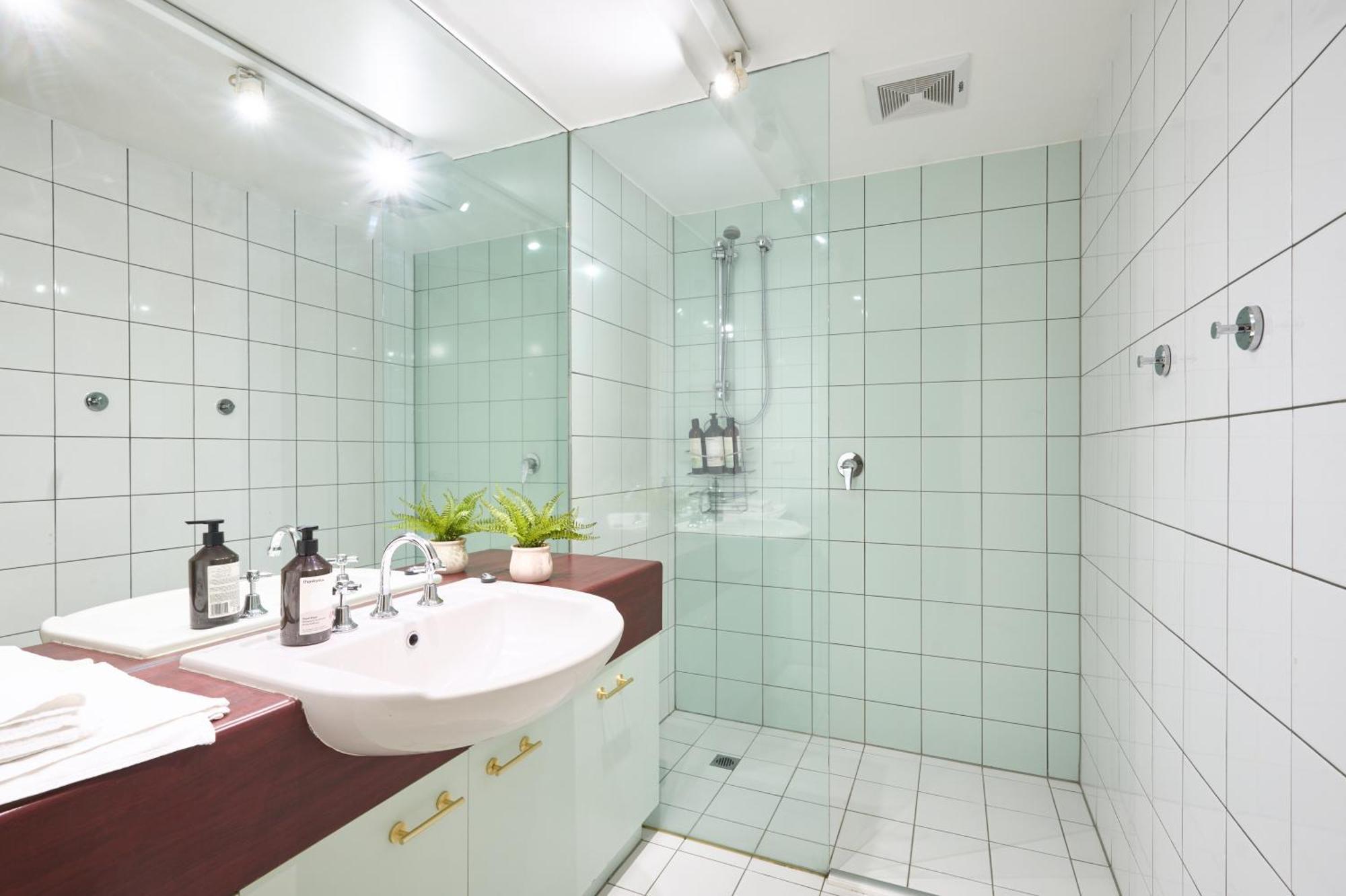 Apartment Heritage Hideaway - Refurbished Flinders St Gem