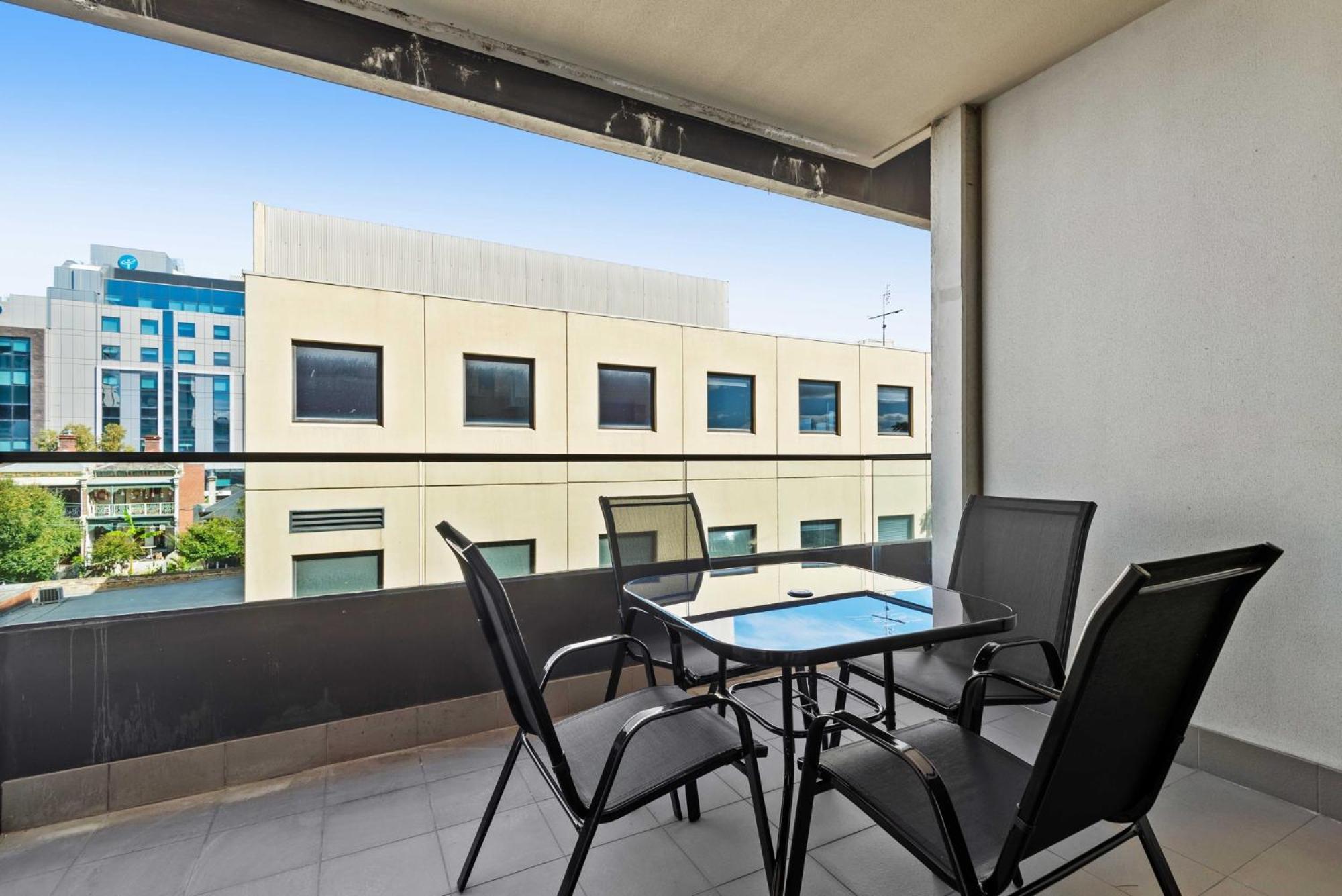Tasteful 2-bed Unit By Bridge Rd Shops Apartamento Melbourne