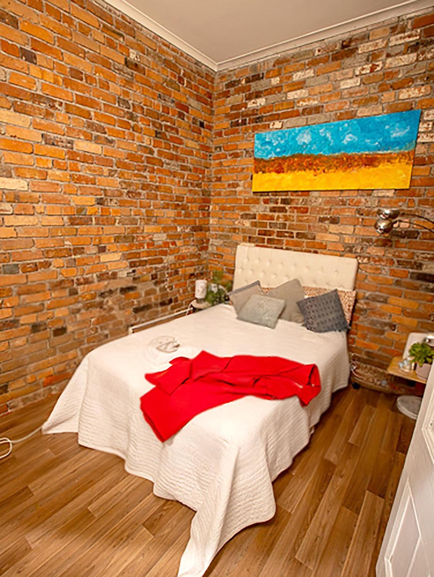 Fitzroy- Private 2-4 Guest #guesthouse #ausgp #directtram #f1 Holiday home