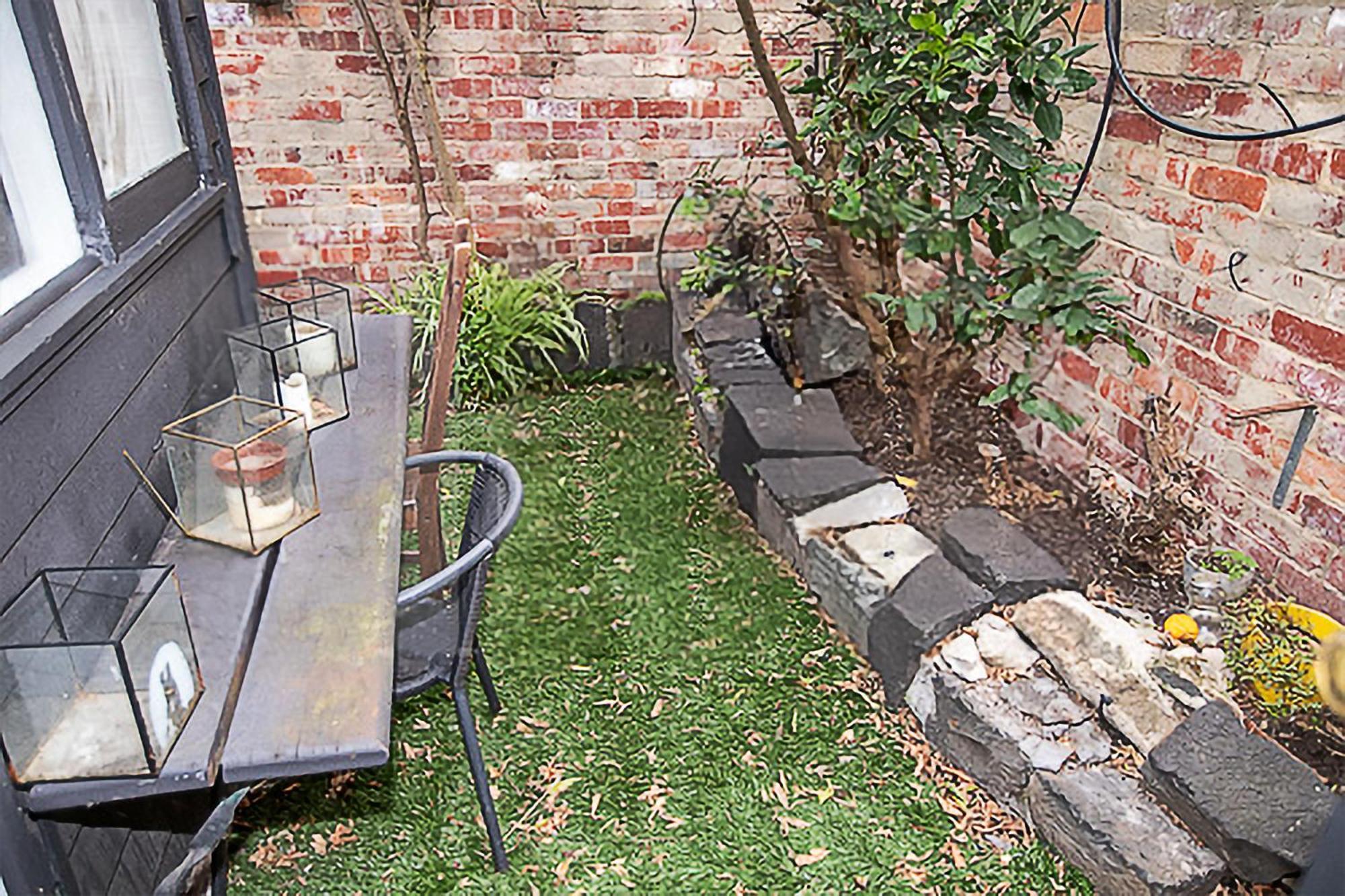 Holiday home Fitzroy- Private 2-4 Guest #guesthouse #ausgp #directtram #f1