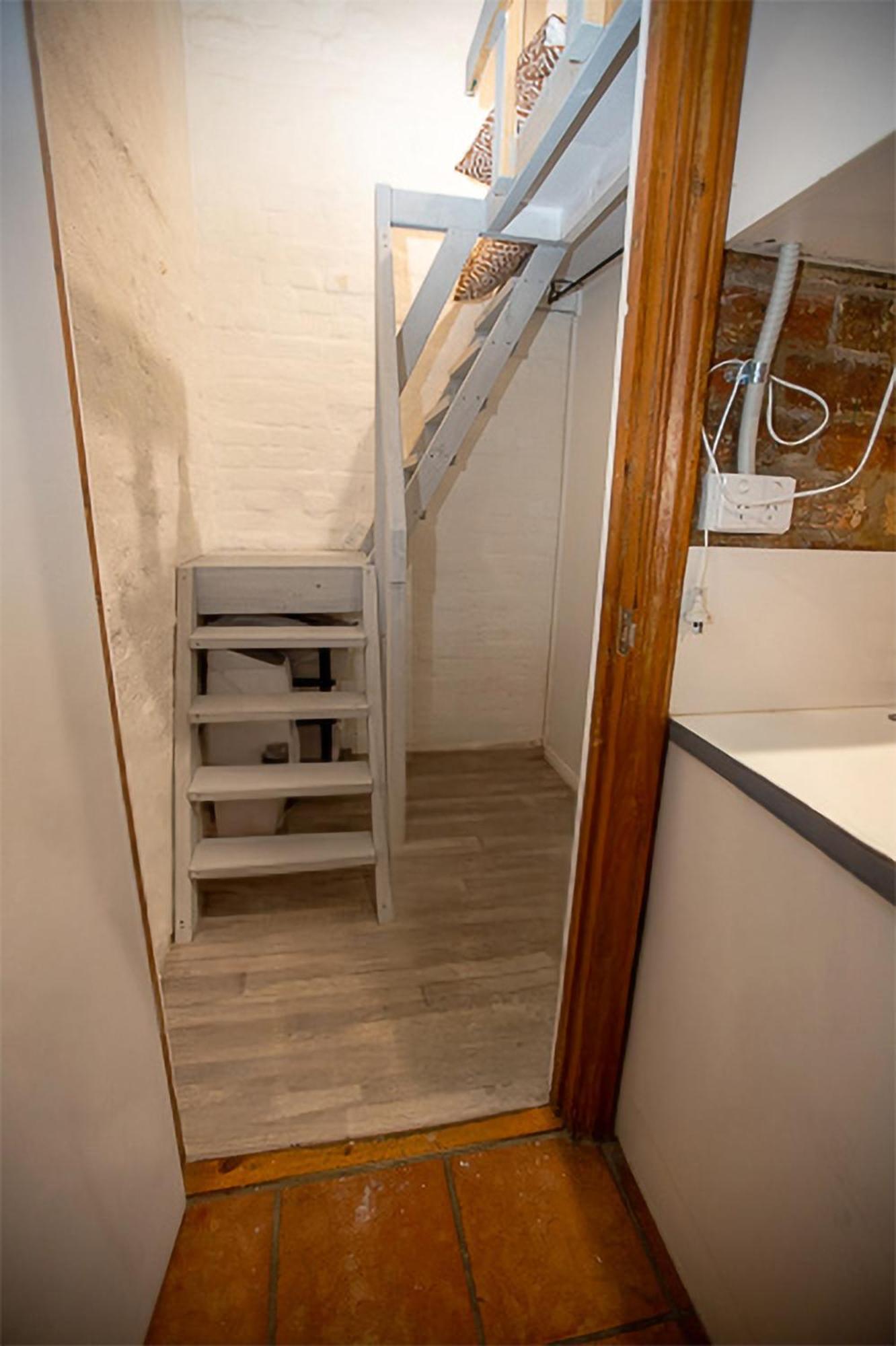 Holiday home Fitzroy- Private 2-4 Guest #guesthouse #ausgp #directtram #f1 *