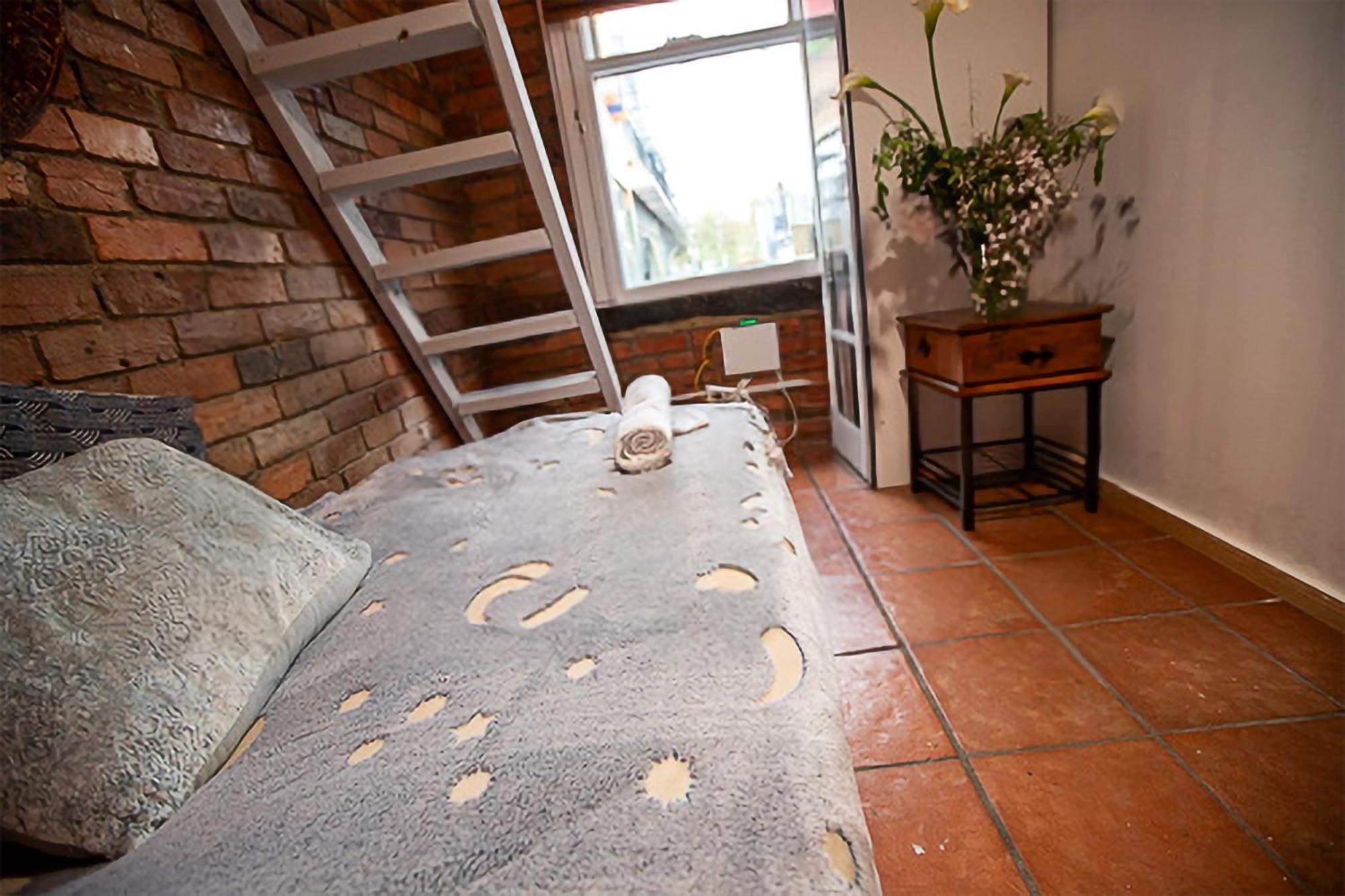 Fitzroy- Private 2-4 Guest #guesthouse #ausgp #directtram #f1 Melbourne