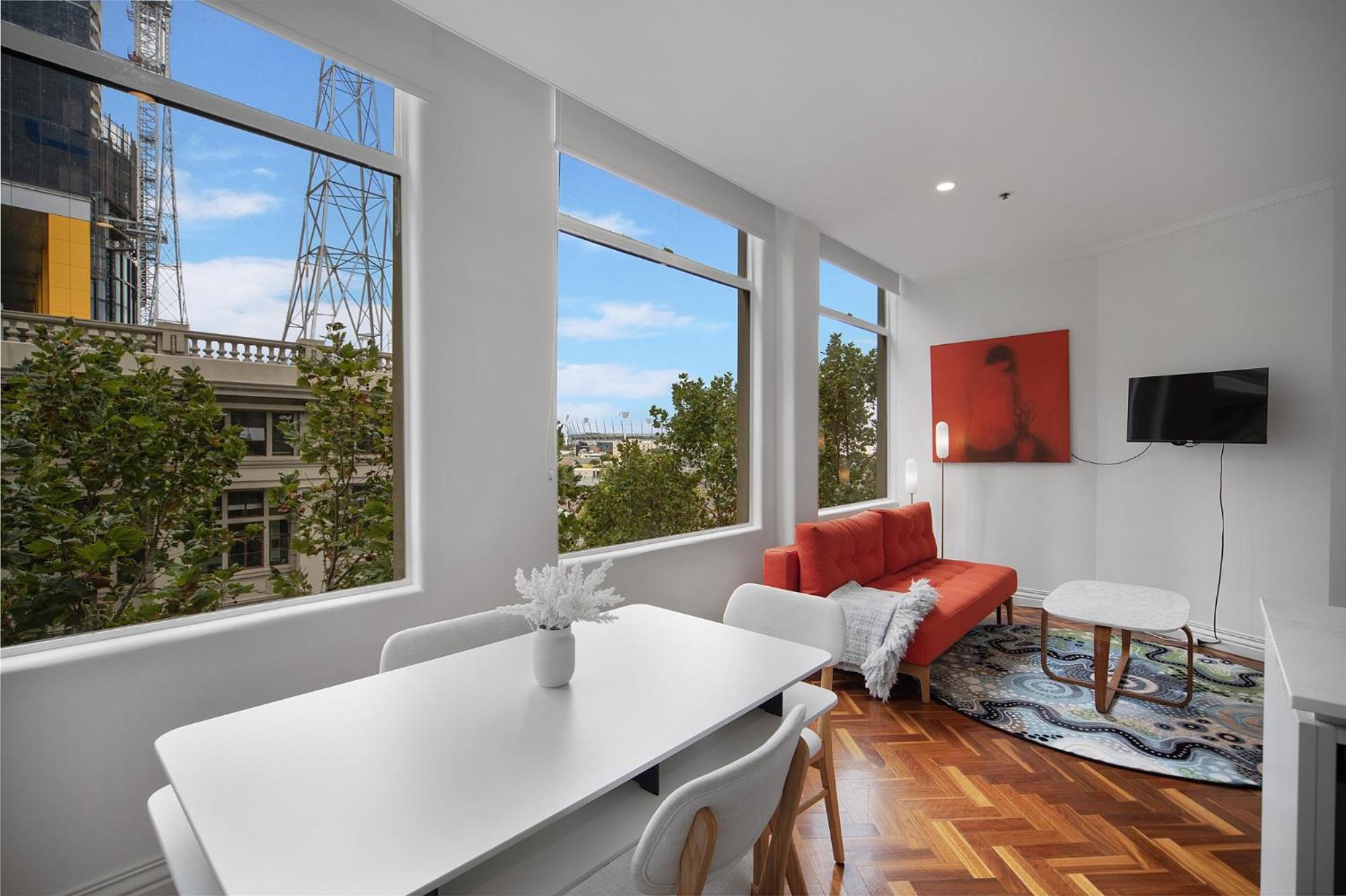 Apartment Chic 1-bed In The Heart Of