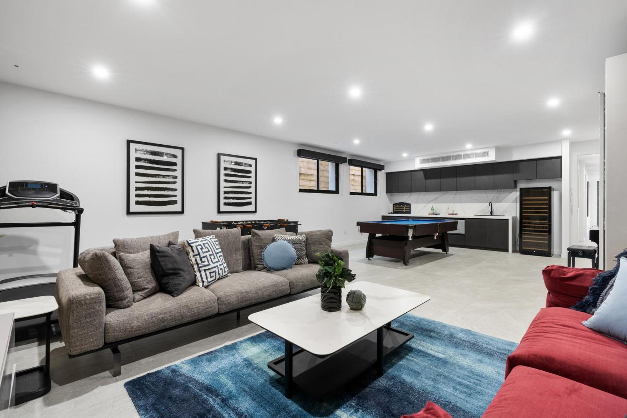 Holiday home 5 Ensuite Luxury House Balwyn North