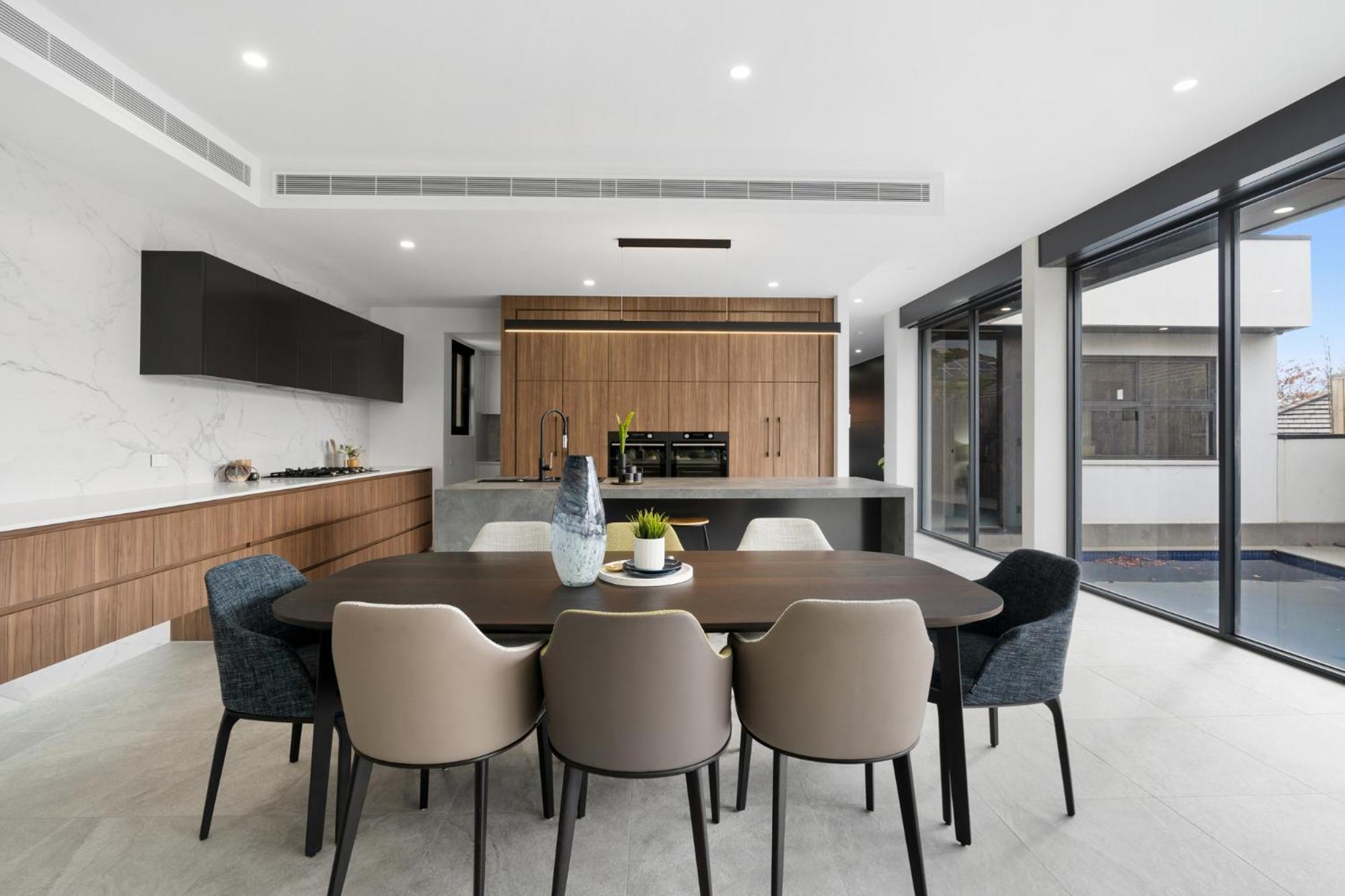 5 Ensuite Luxury House Balwyn North Melbourne