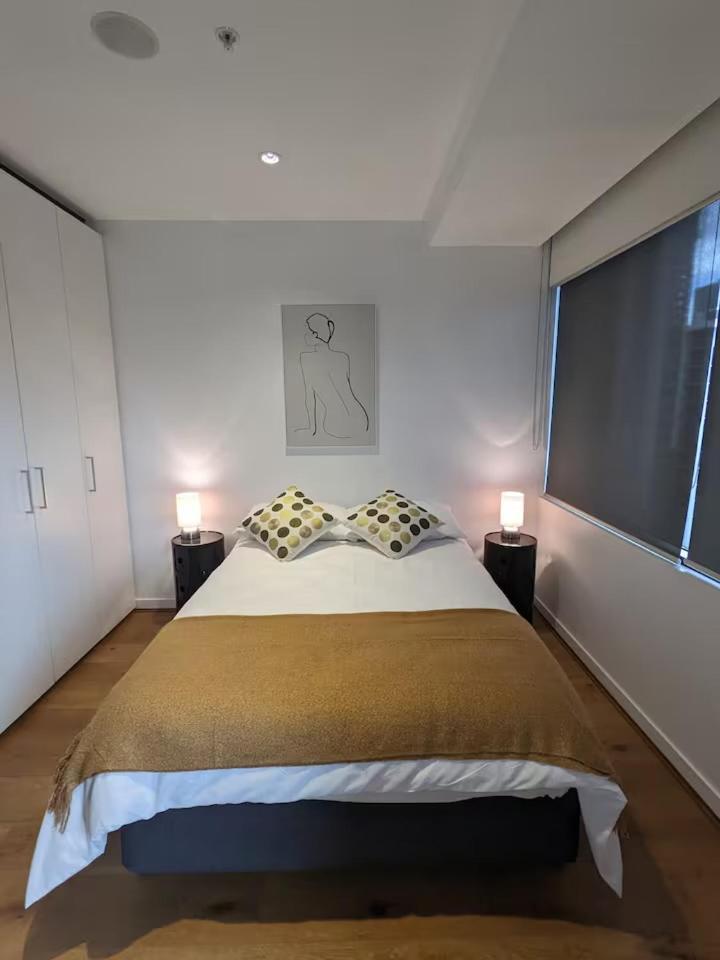 Apartment Cbd Unit, Sleeps 6, Views & Parking Melbourne