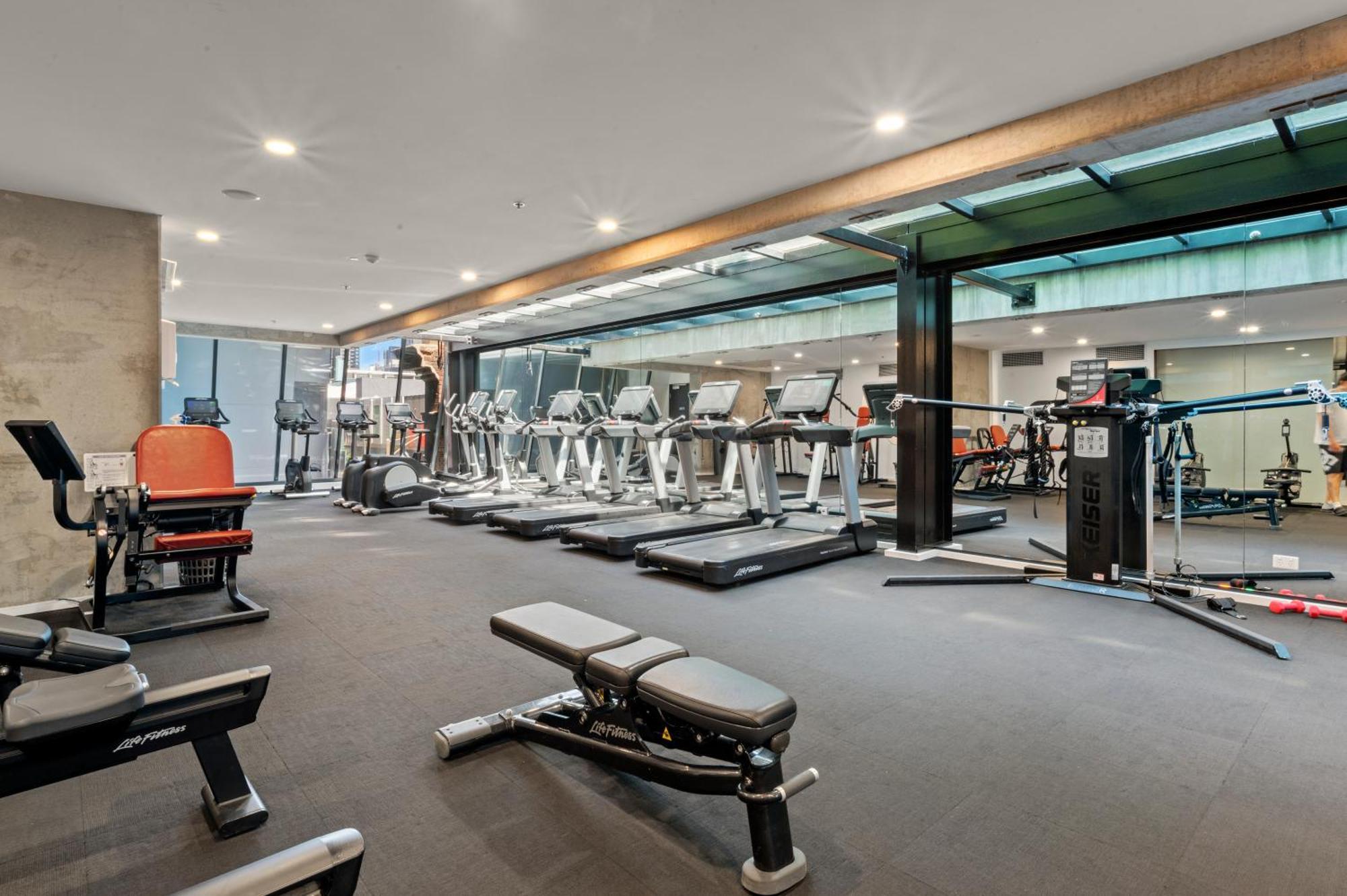 Cbd Unit, Sleeps 6, Views & Parking
