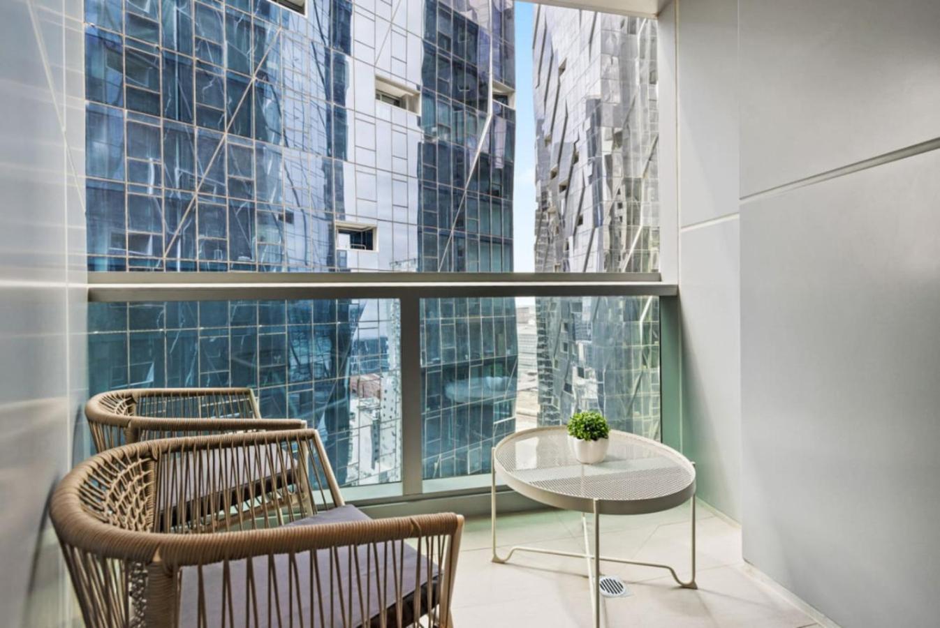 Wonderful Westside Place Apartment Melbourne