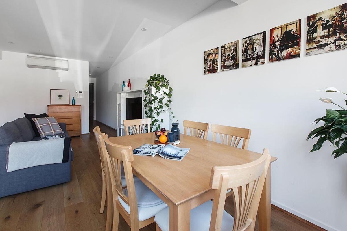 Apartment Heart Of Windsor By Ready Set Host