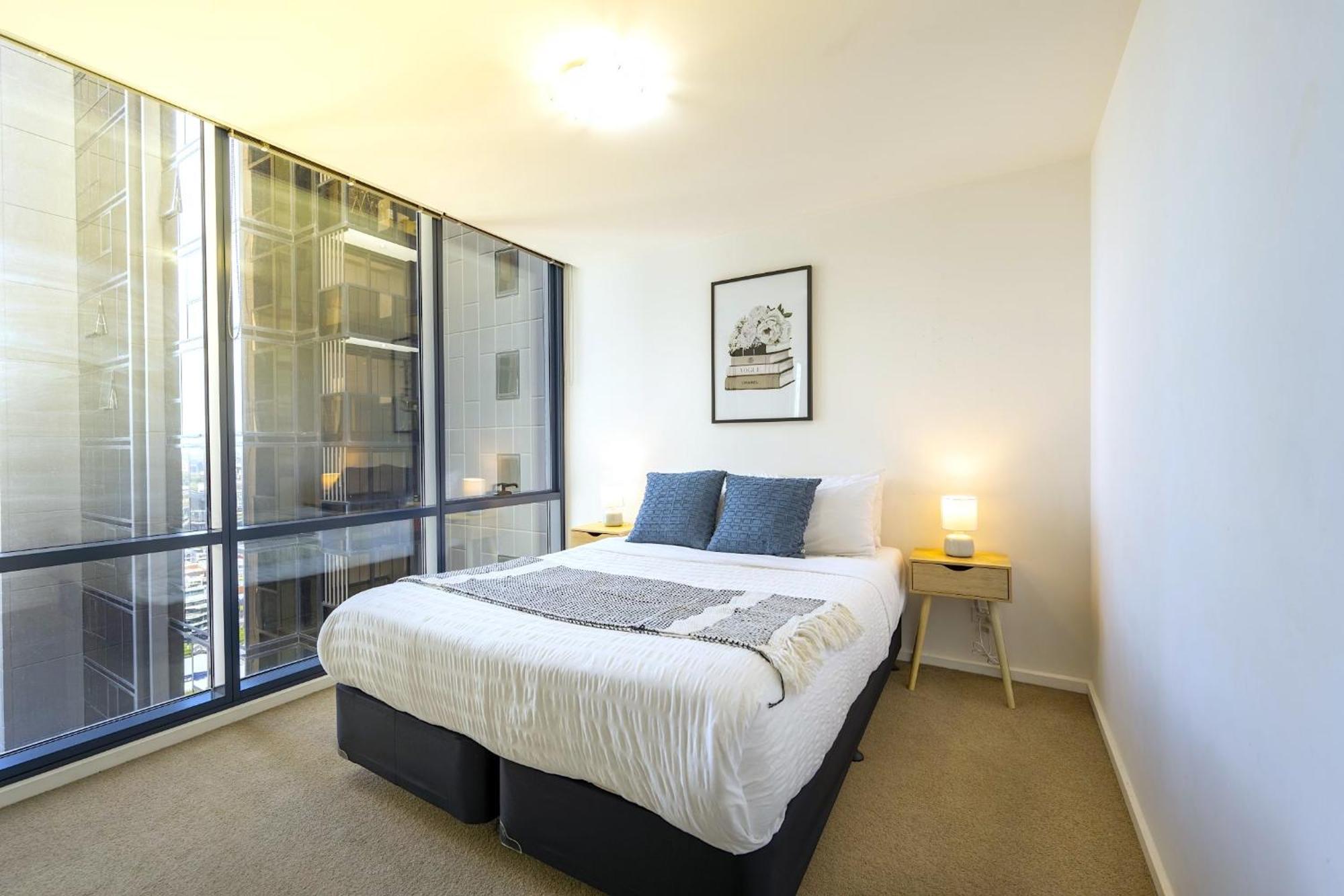 Mega Style Mainpoint Apartment