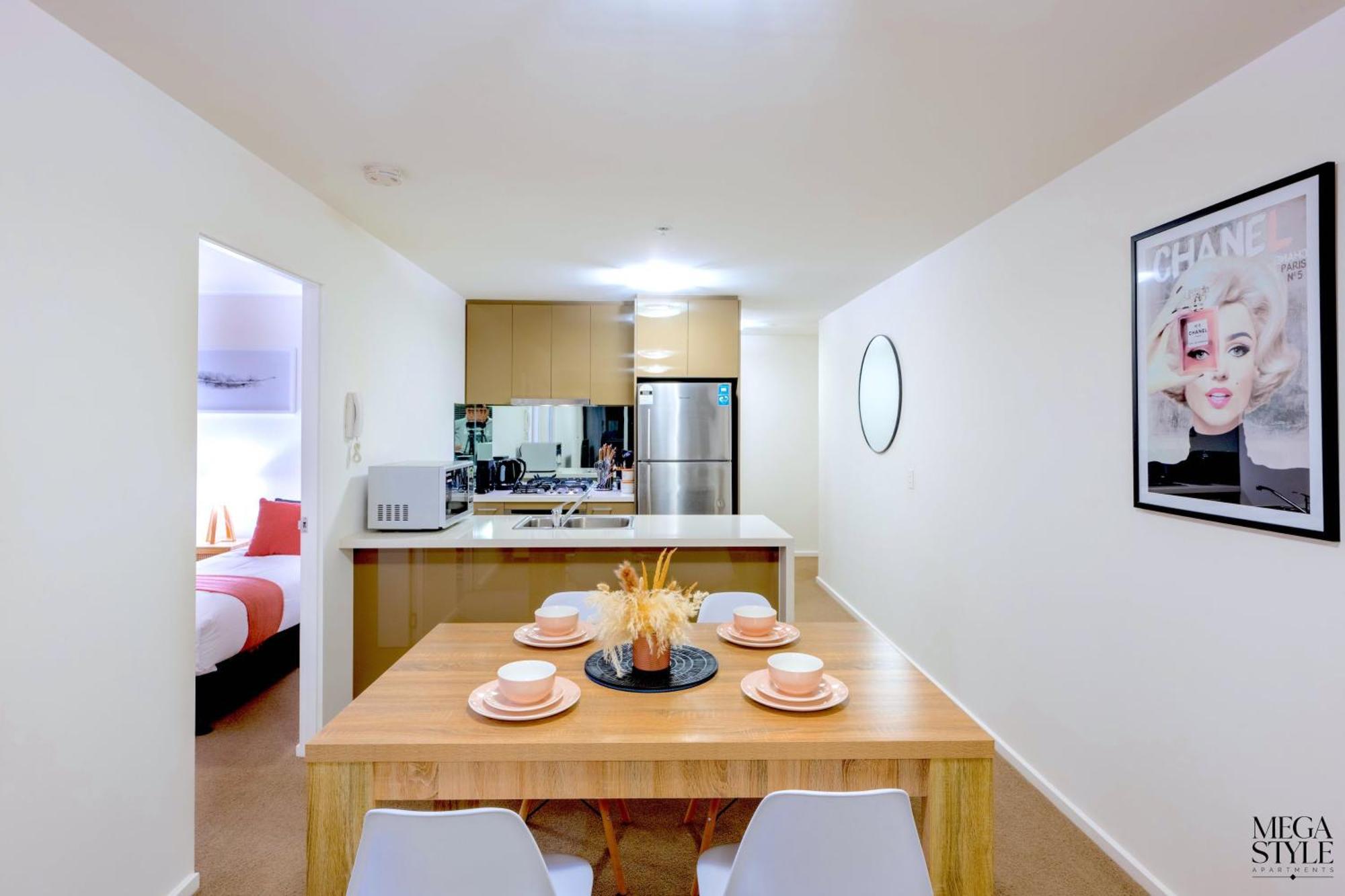 Mega Style Mainpoint Apartment *