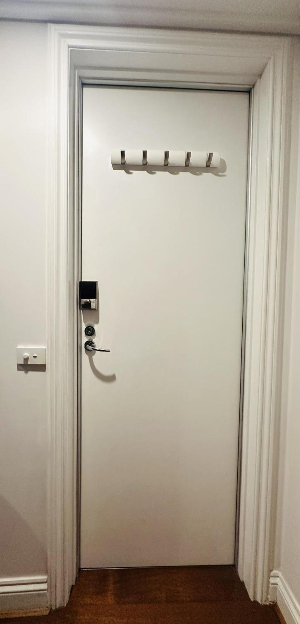 Cbd Boutique 2br With Terrace Apartment Melbourne