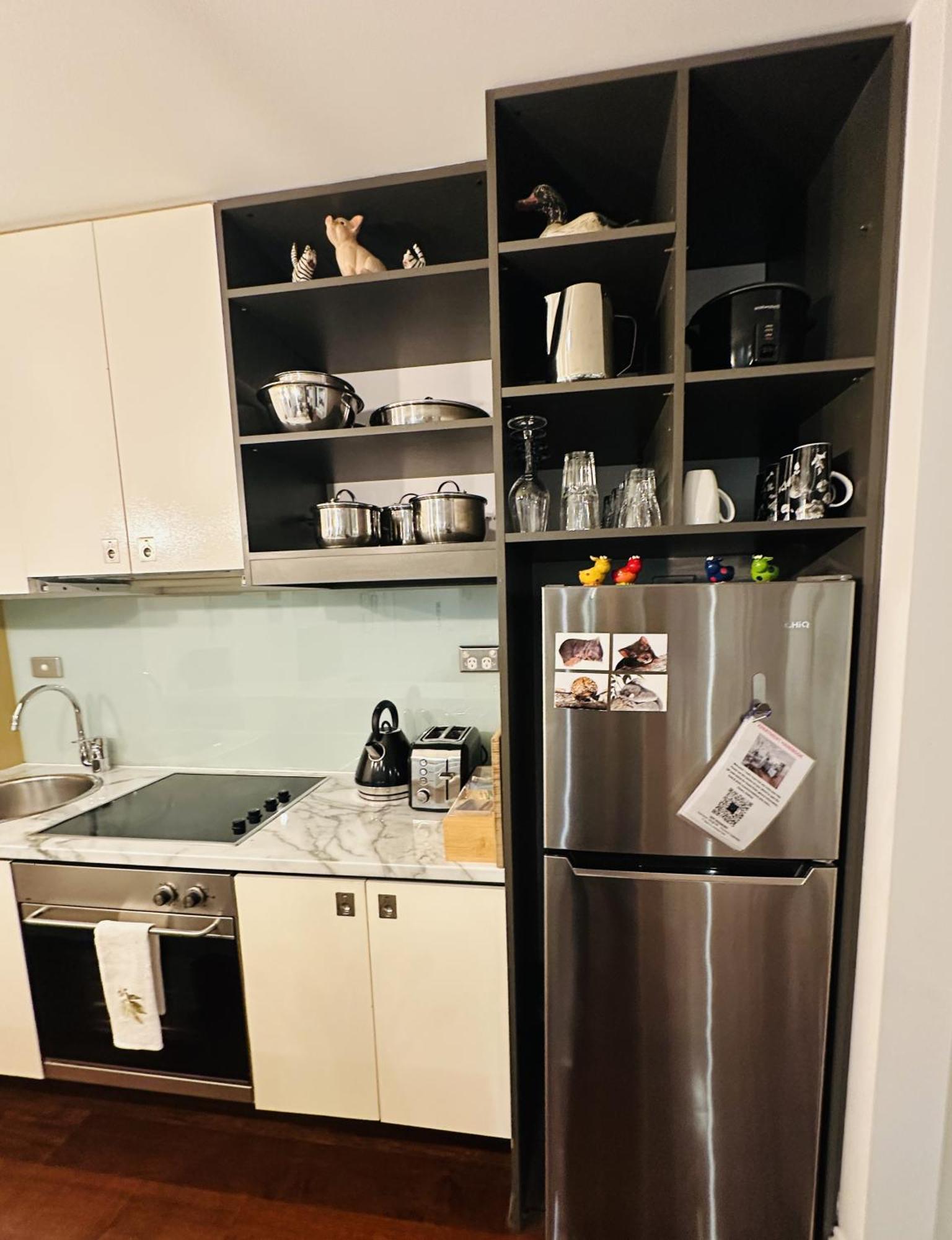 Cbd Boutique 2br With Terrace Melbourne