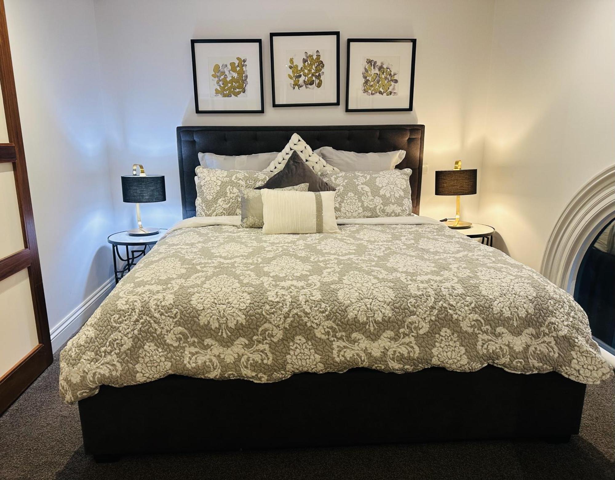 Cbd Boutique 2br With Terrace