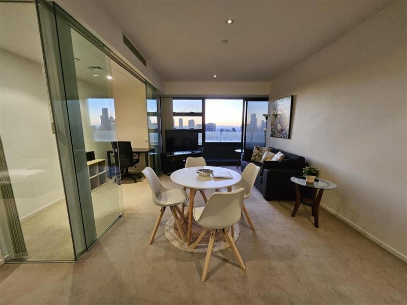 Level 50 With Skyline Views * Melbourne