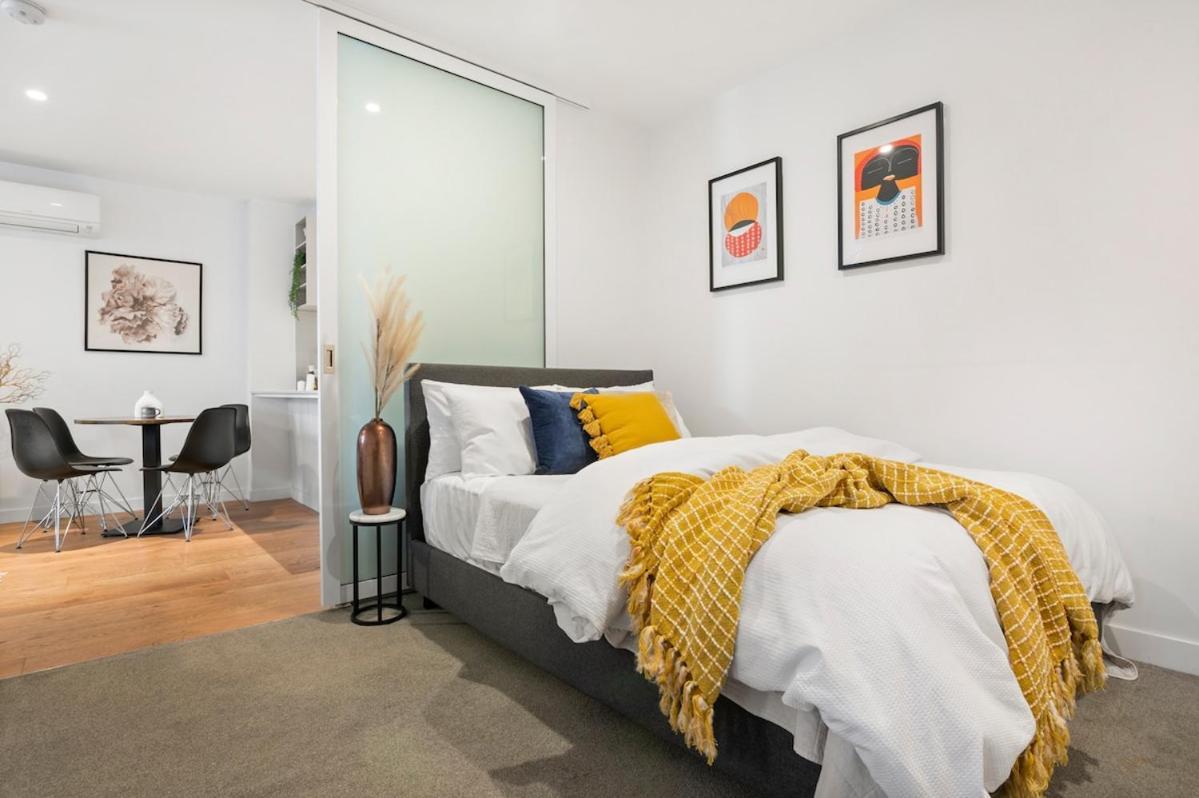 Apartment Modern 2br Cbd Stunning Views & Pool *