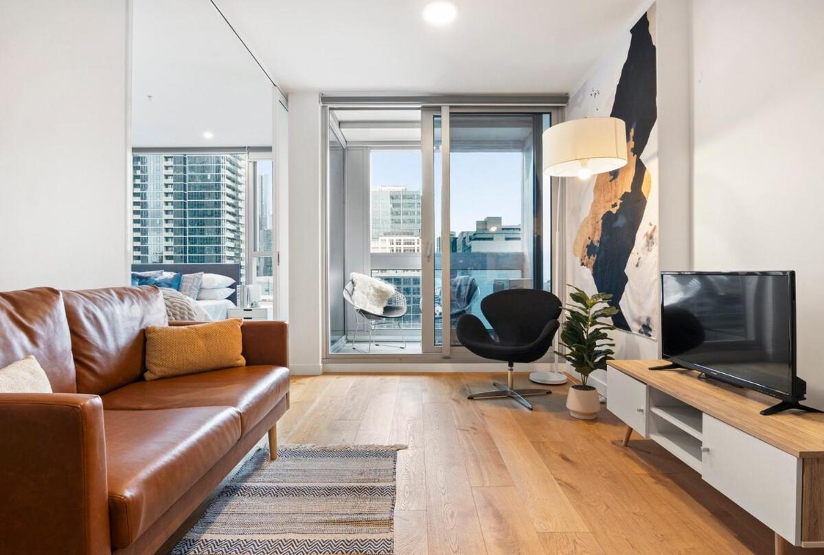 Modern 2br Cbd Stunning Views & Pool * Melbourne