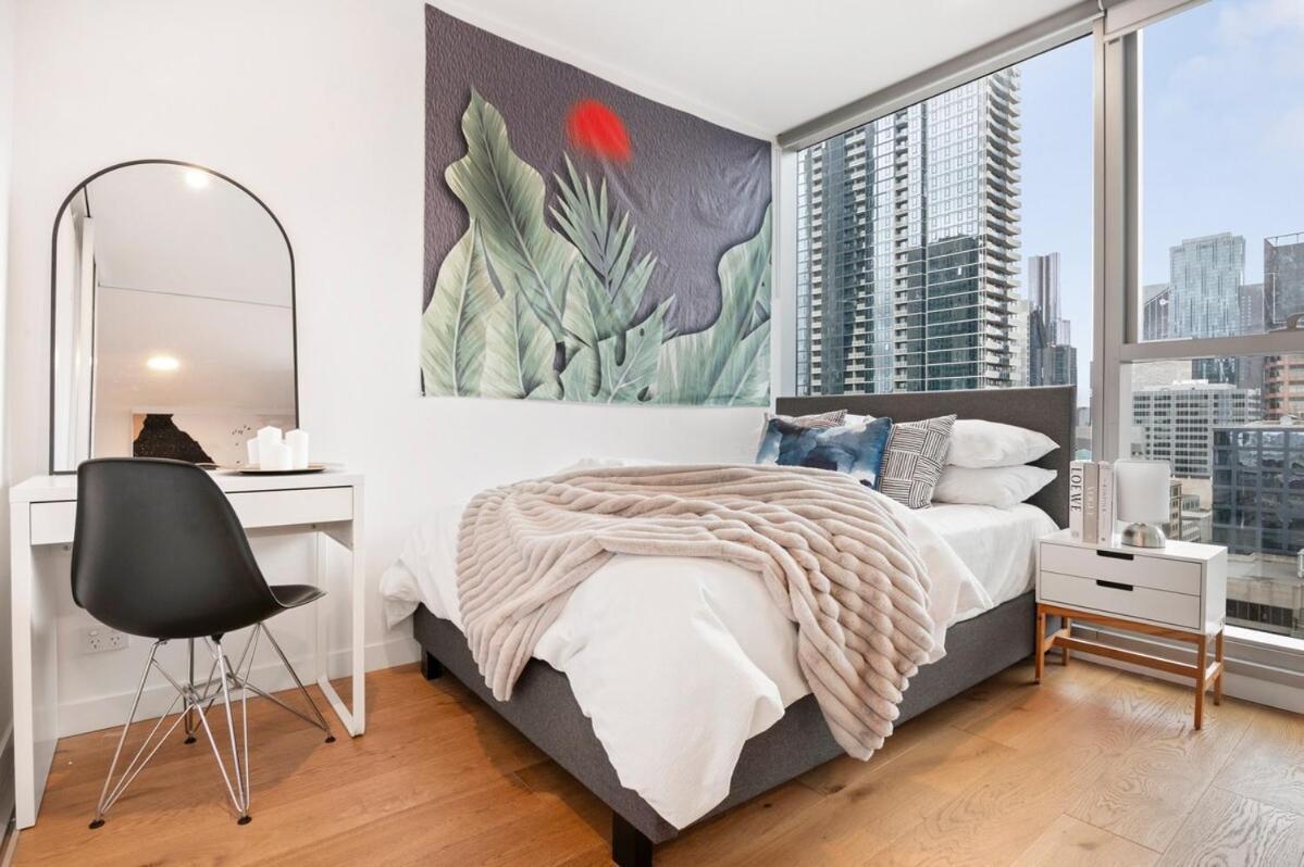 Apartment Modern 2br Cbd Stunning Views & Pool *