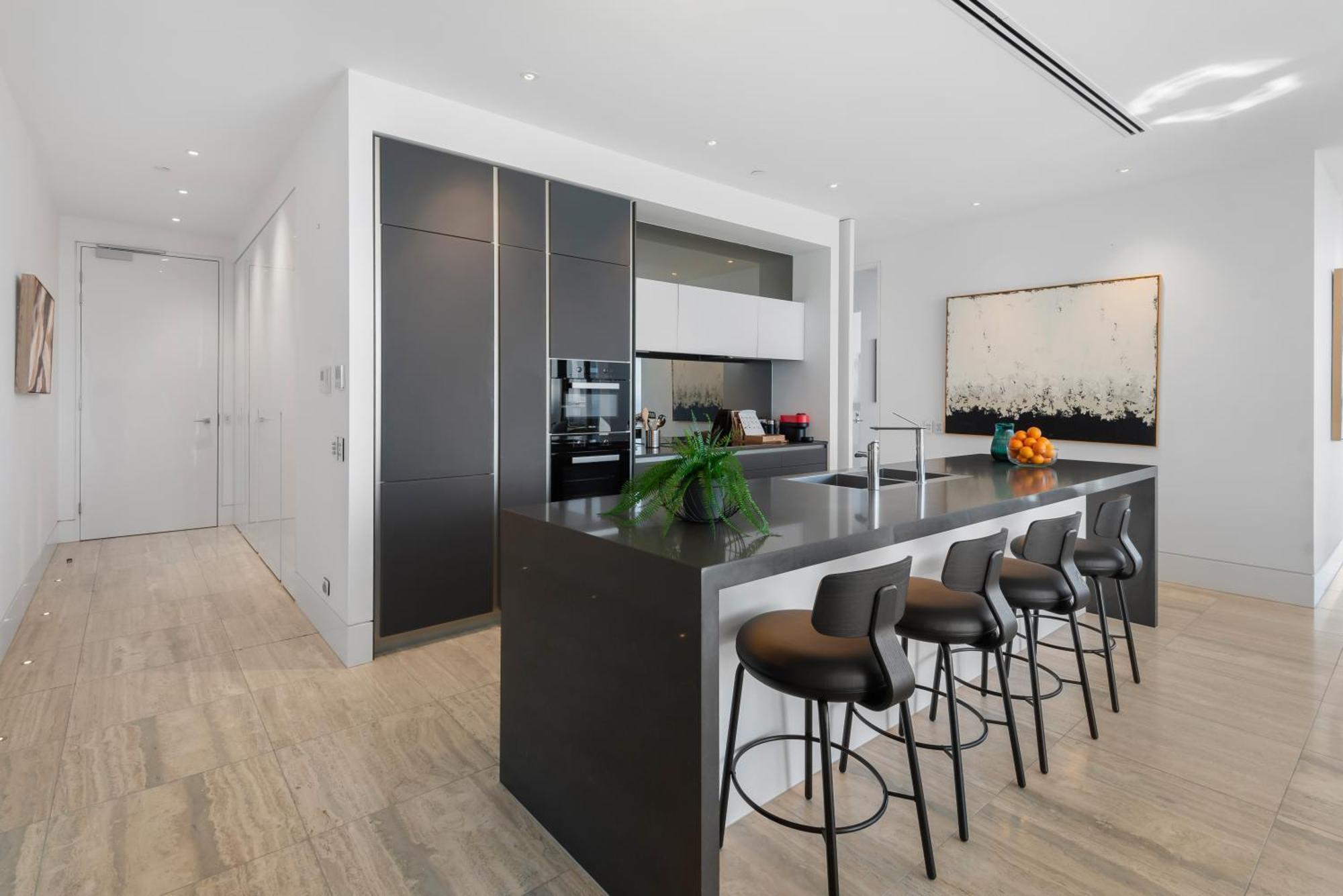 Complete Host Abode318 Apartment Melbourne
