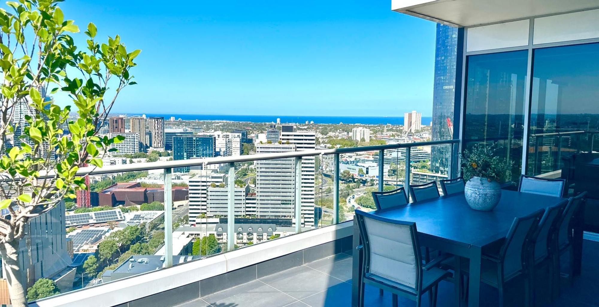 Luxury Duplex-penthouse Near Casino Mcec & Mcg